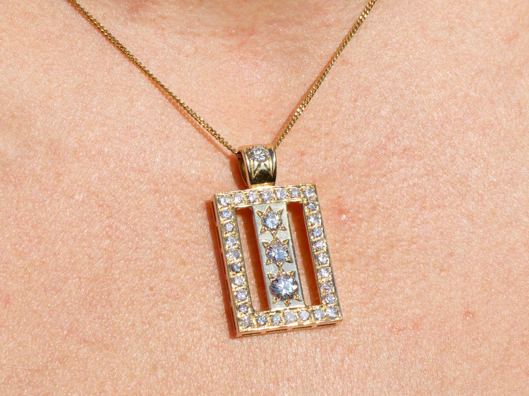Pendentif en or jaune et diamant de 2,50 carats en vente 3