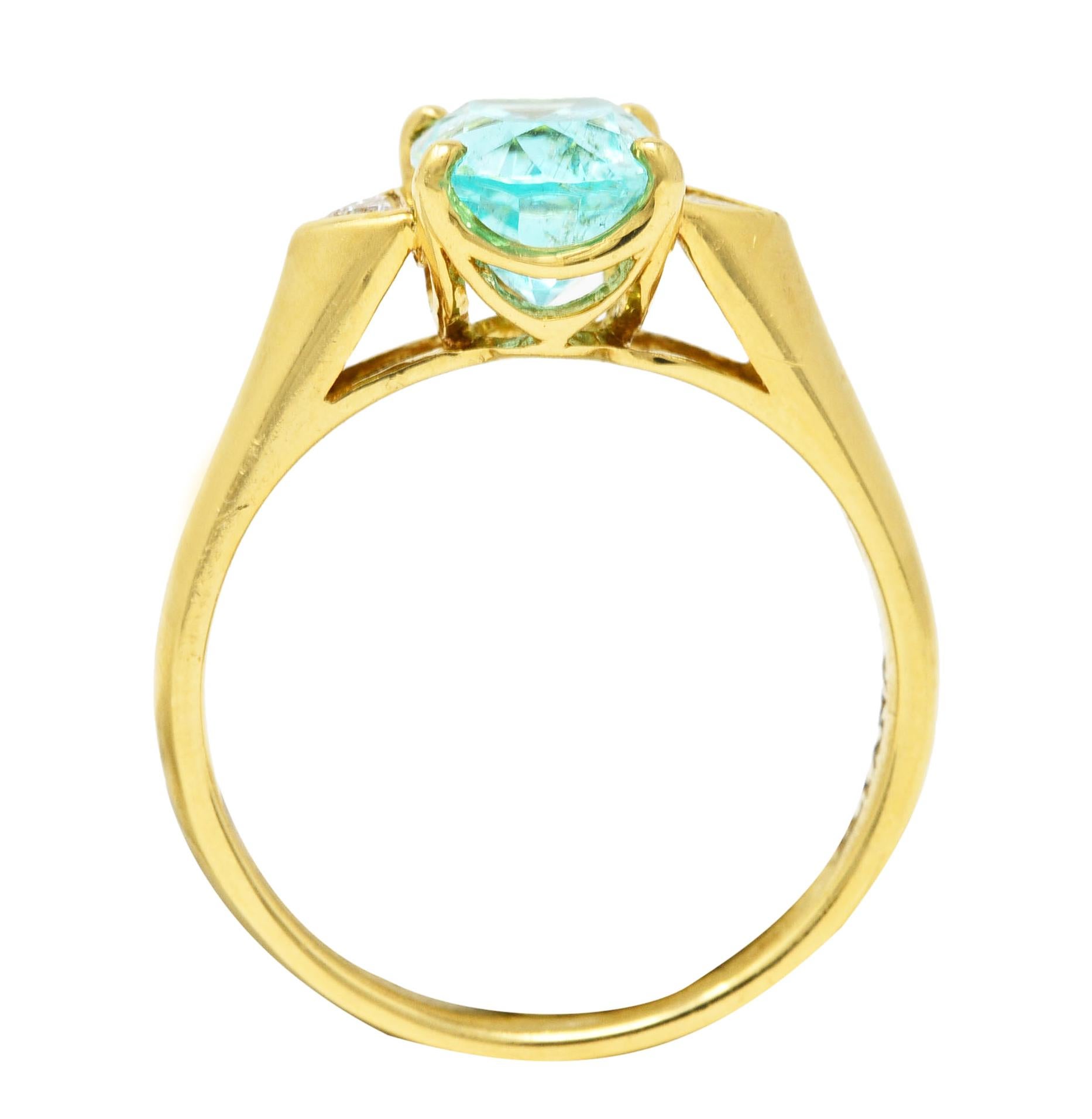 Contemporary 2.51 Carat Paraiba Tourmaline Trillion Cut Diamond 18 Karat Ring For Sale 4