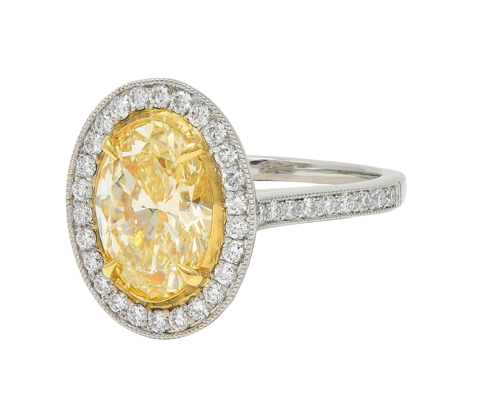 Contemporary 2.72 CTW Yellow Diamond Platinum 18 Karat Gold Halo Ring GIA For Sale 3