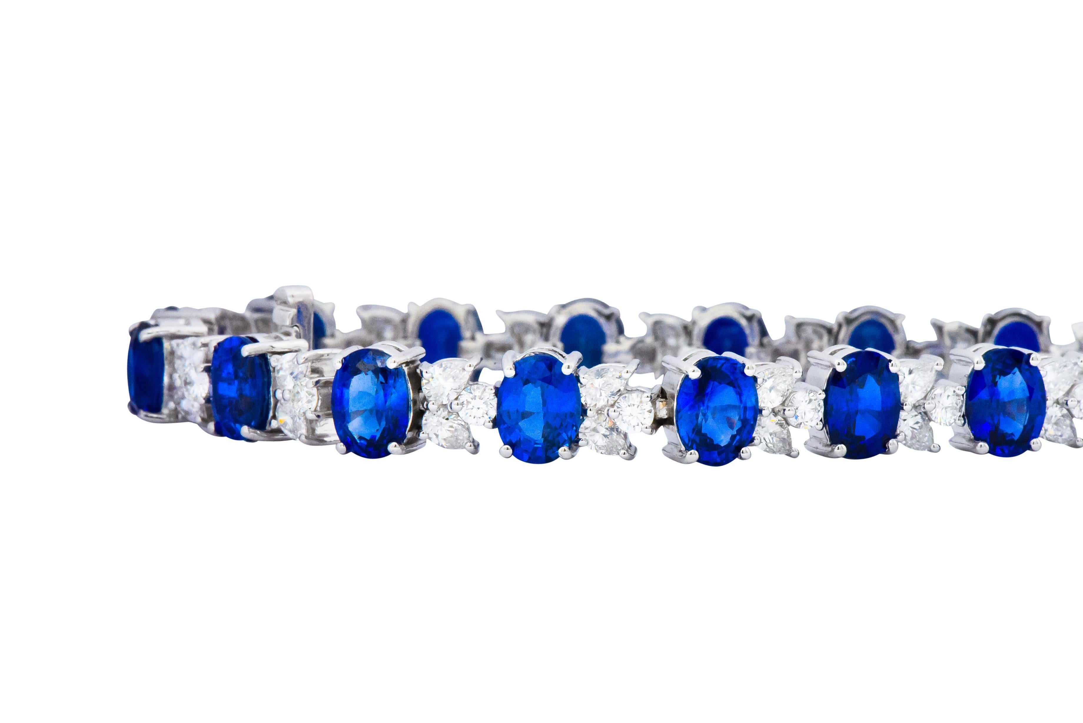 Women's or Men's Contemporary 27.20 Carat Sapphire Diamond 18 Karat White Gold Bracelet