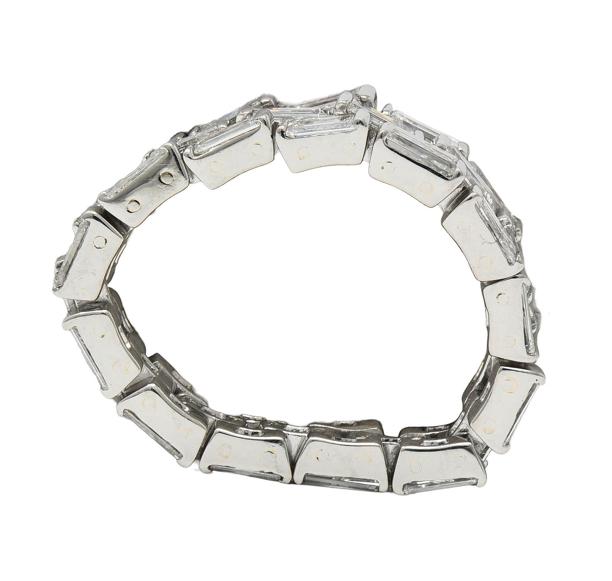 Anello a fascia unisex con diamante di 2,74 CTW in platino flessibile con pantera In condizioni ottime in vendita a Philadelphia, PA