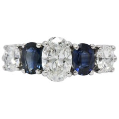 Contemporary 2.90 Carat Diamond Sapphire Platinum Ring GIA Certified
