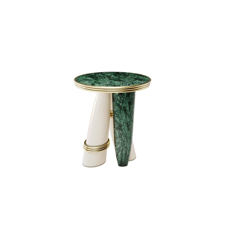 Lacquered Contemporary 3 Legs Marble Round Side Table  Polished Marble  Gloss Lacquer For Sale