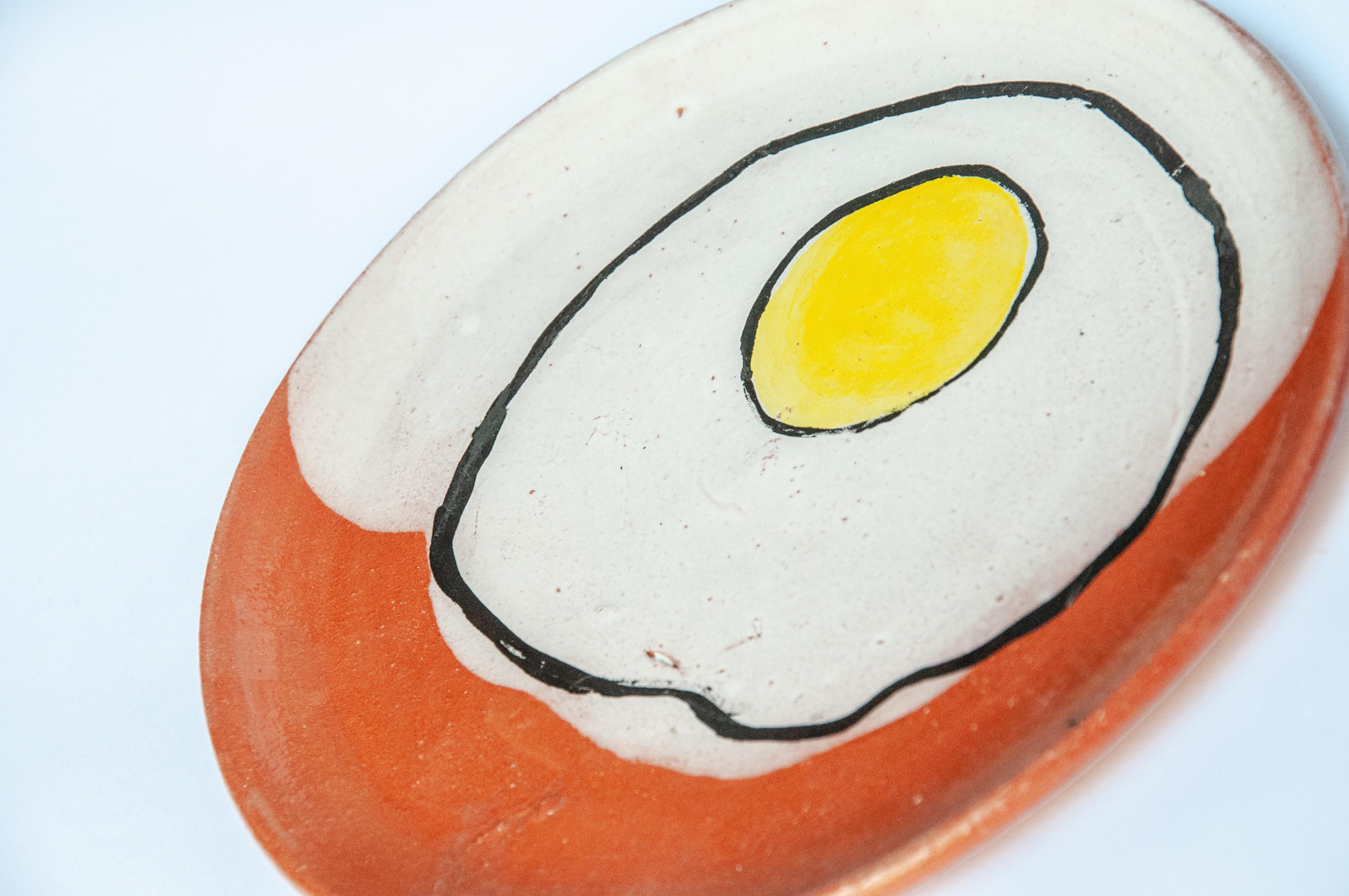 Zeitgenössische 3 Medium Egg Plates Keramik Ton Handmade Mexican (Moderne) im Angebot