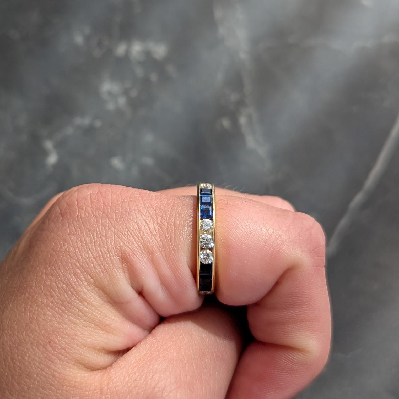 Anello a fascia per l'eternità in oro 18 carati con zaffiro e diamante da 3,00 CTW in vendita 4