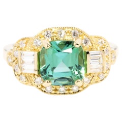 Bague contemporaine en or jaune 18 carats avec tourmaline verte de 3,02 carats et diamant