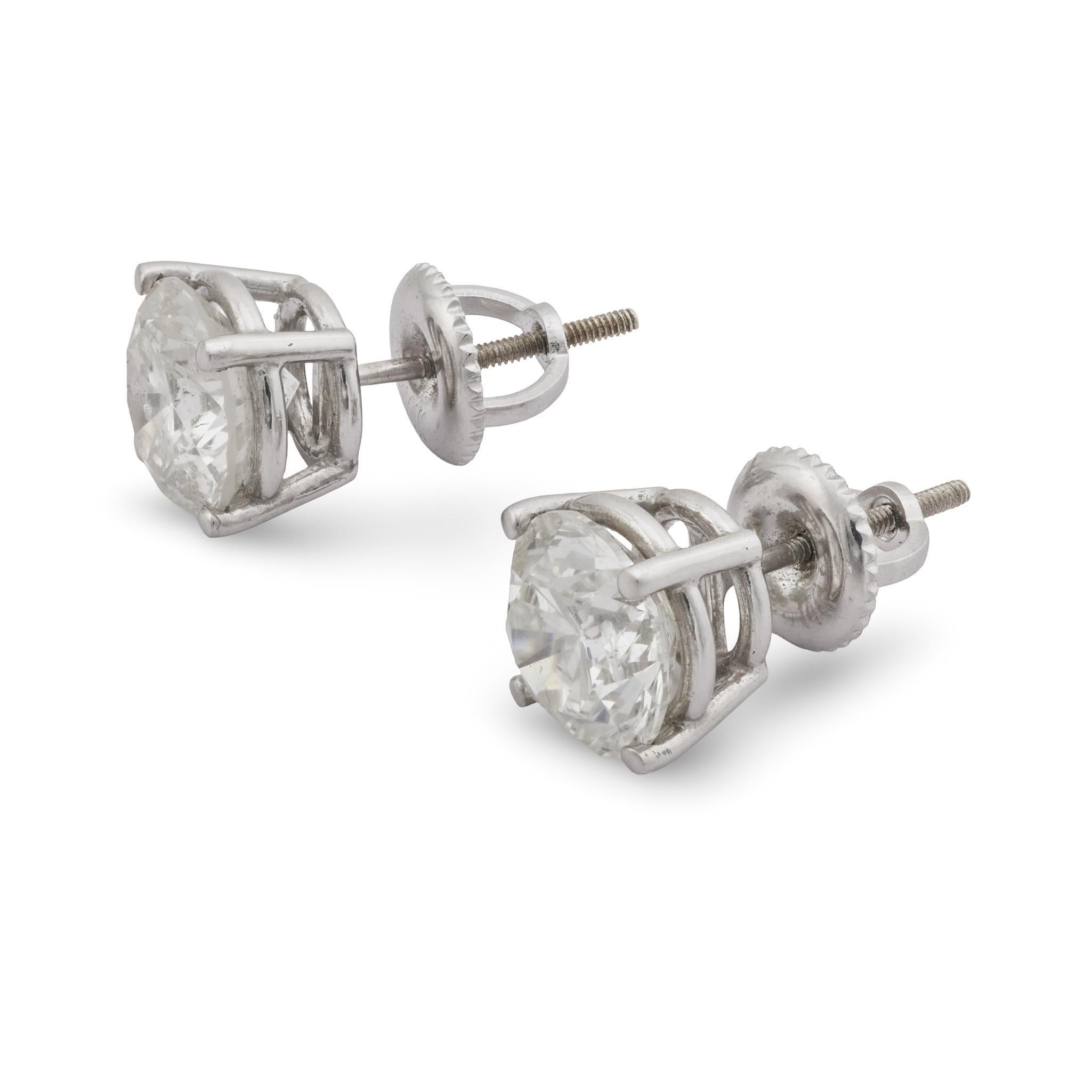 Clous d'oreilles contemporains en or blanc 14k avec diamants ronds de 3,10 carats et de taille brillante Pour femmes en vente