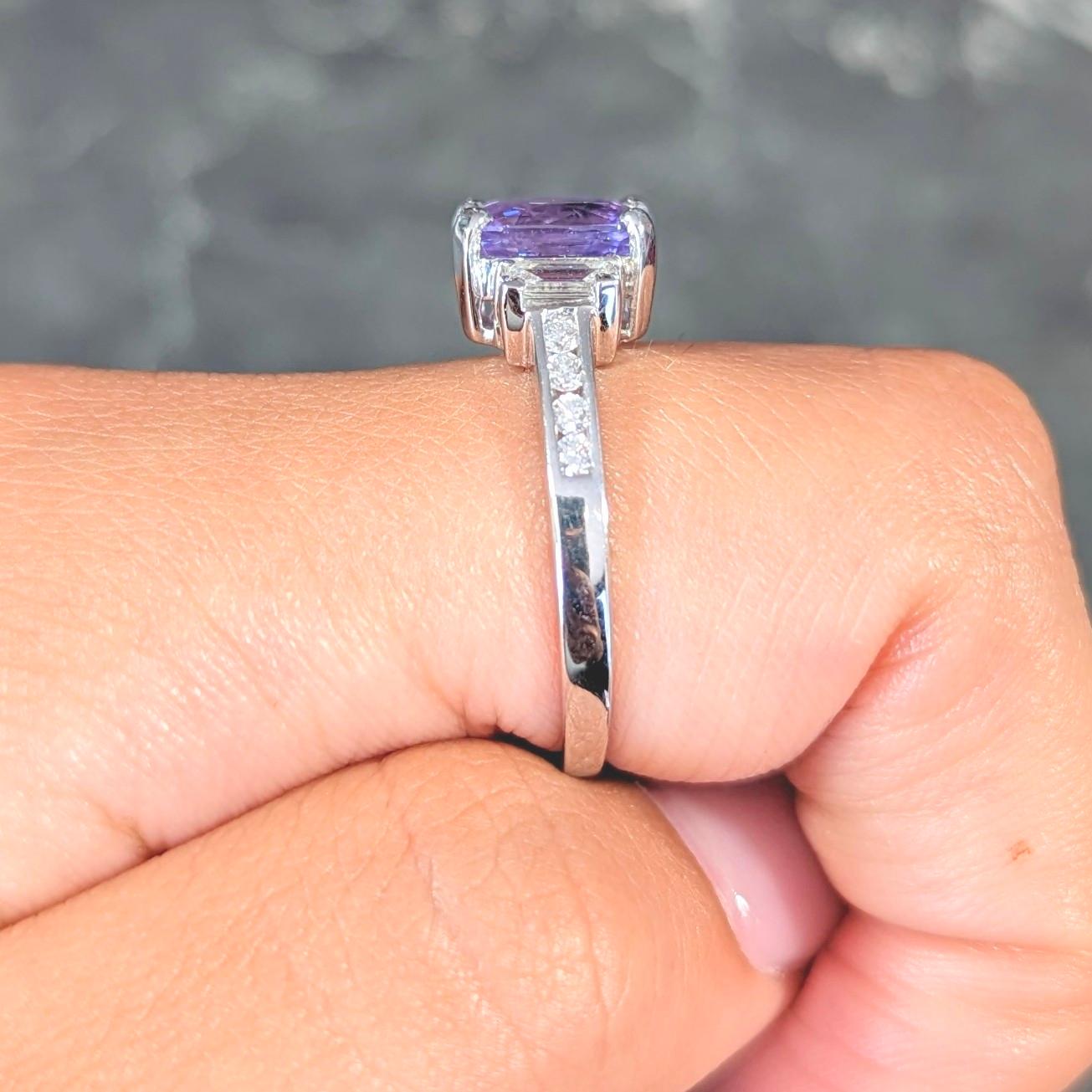 Contemporary 3.12 CTW Purple Sapphire Diamond 18K White Gold Gemstone Ring GIA For Sale 8