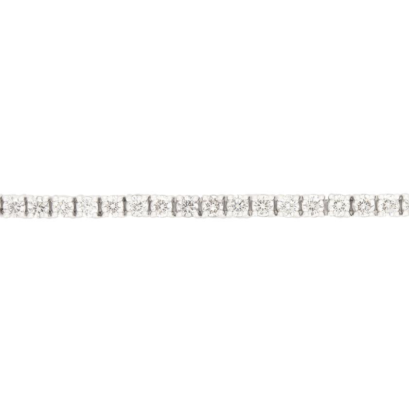Seventy eight glistening diamonds wrap around the wearer’s wrist in this stunning tennis bracelet. The round brilliant cut diamonds weigh 0.04 carat a piece for total to 3.12 carat. They range in colour from H to I and match in clarity at VS.