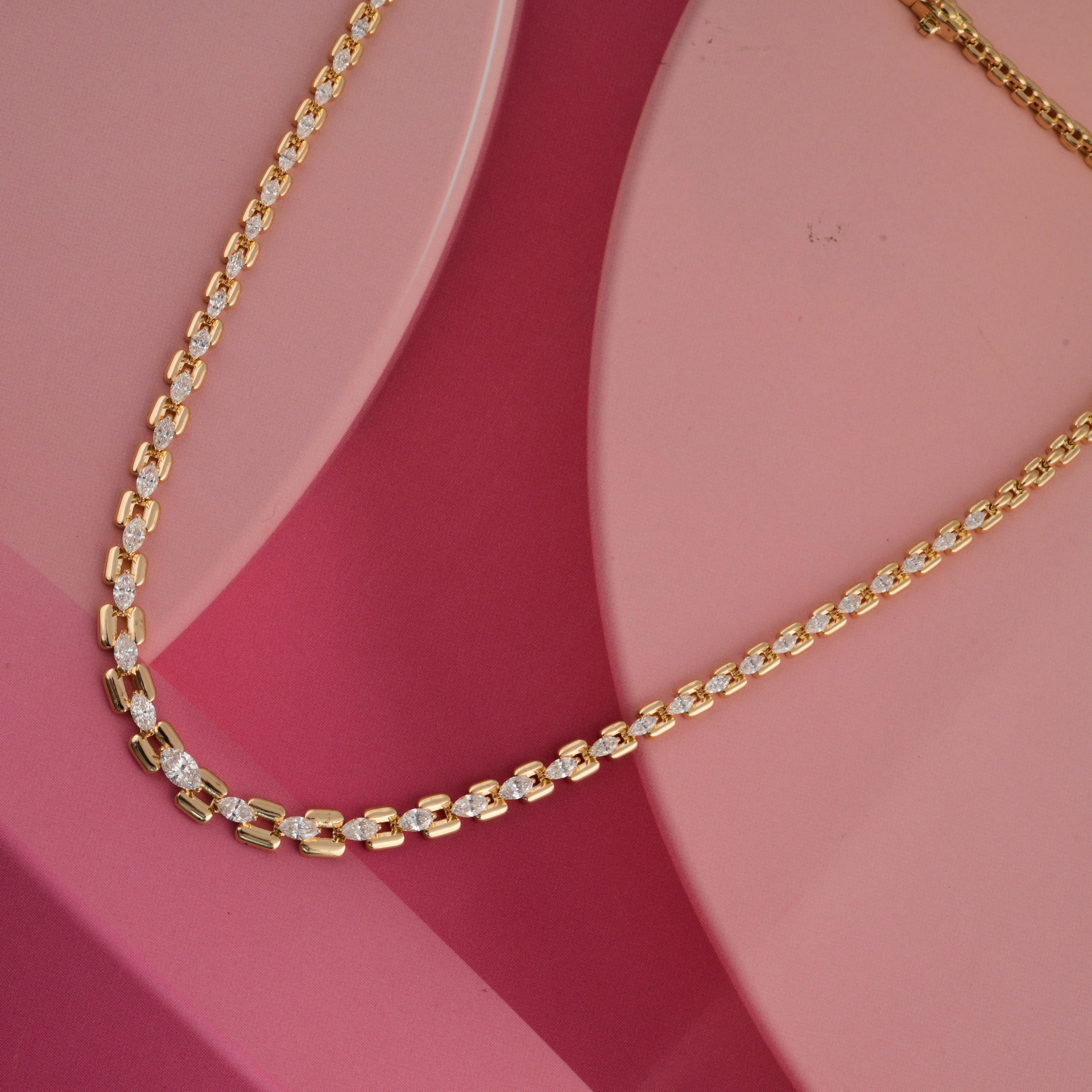 Spectrum Jewels 3.16Ct Marquise Diamond 18K Yellow Gold Link Chain Necklace In New Condition For Sale In Diera, Dubai