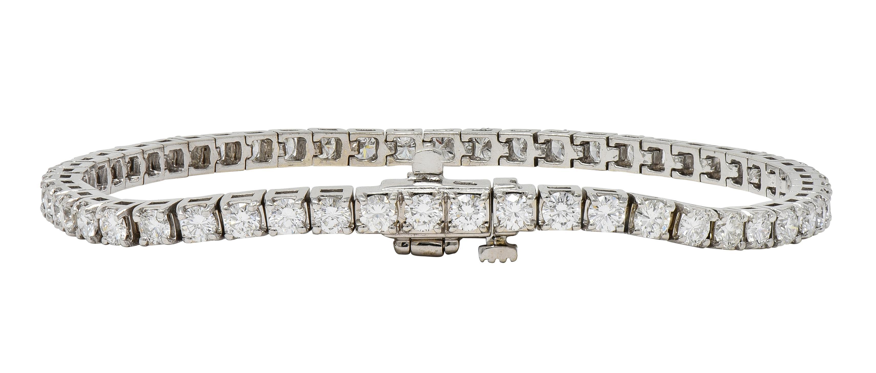 Contemporary 3.24 CTW Diamond 14 Karat White Gold Tennis Line Bracelet In Excellent Condition For Sale In Philadelphia, PA
