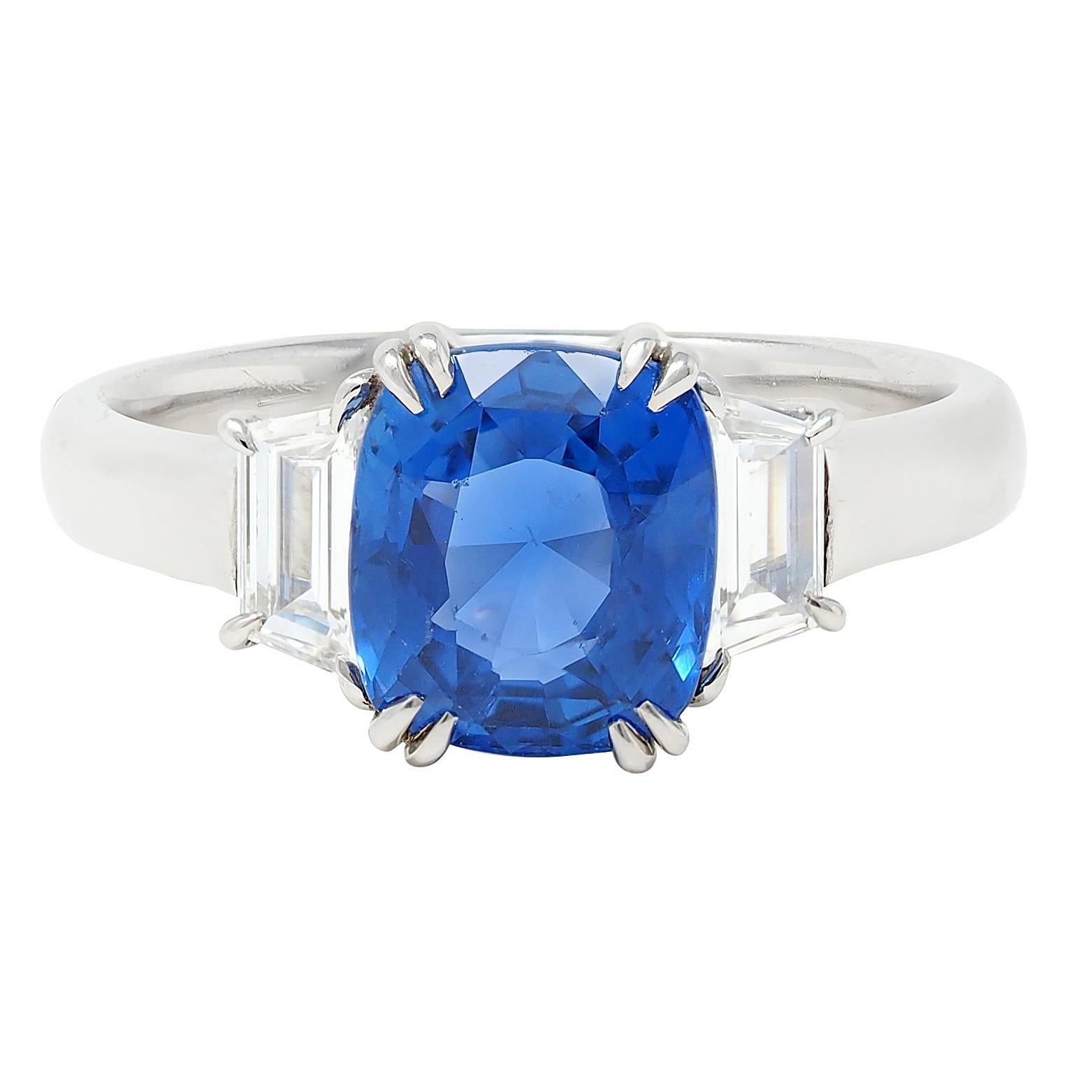 Bague Contemporary 3.26 CTW No Heat Ceylon Sapphire Diamond Platinum GIA