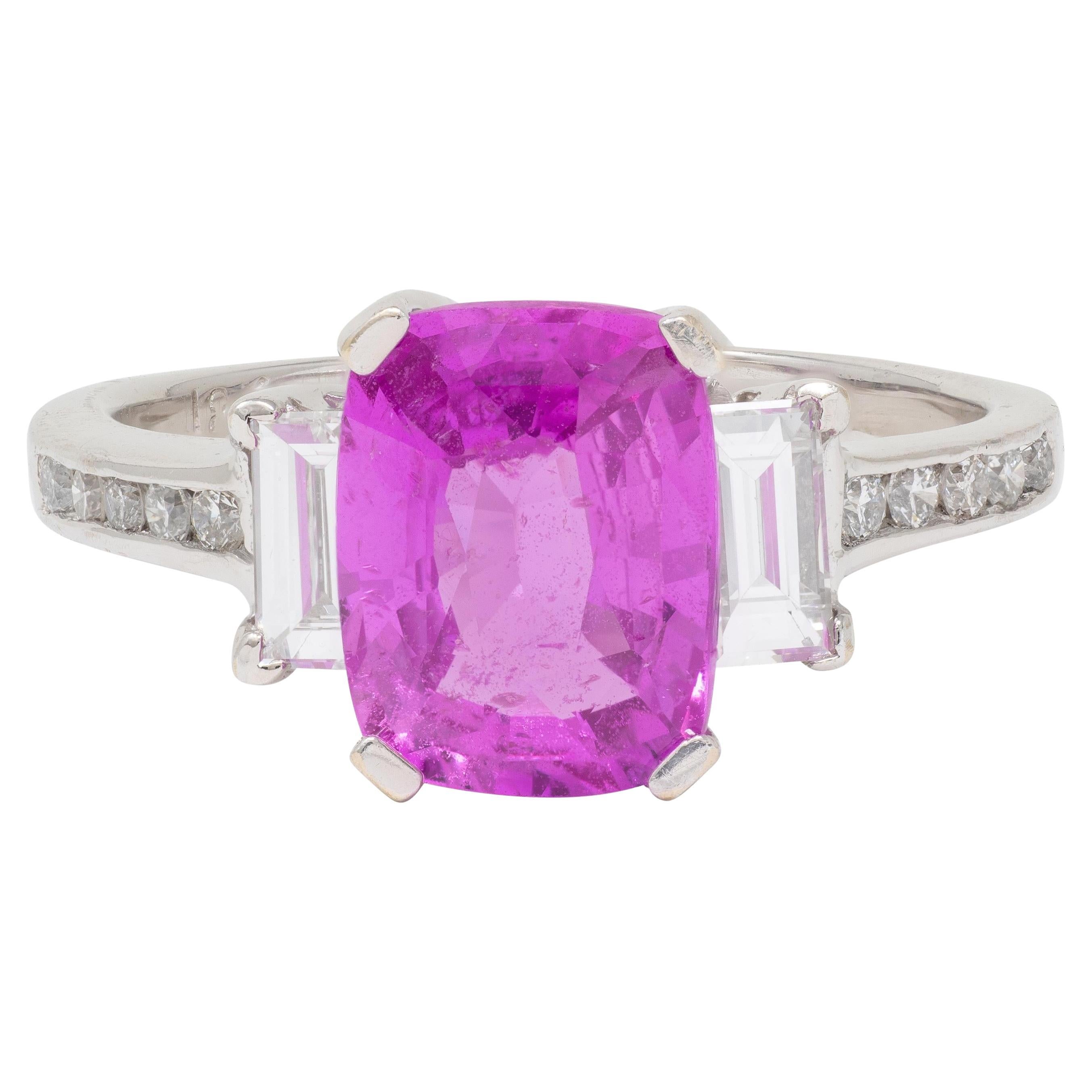 Zeitgenössischer 3.35 CTW Madagaskar Pink Sapphire Diamant 18K Weißgold Ring GIA im Angebot