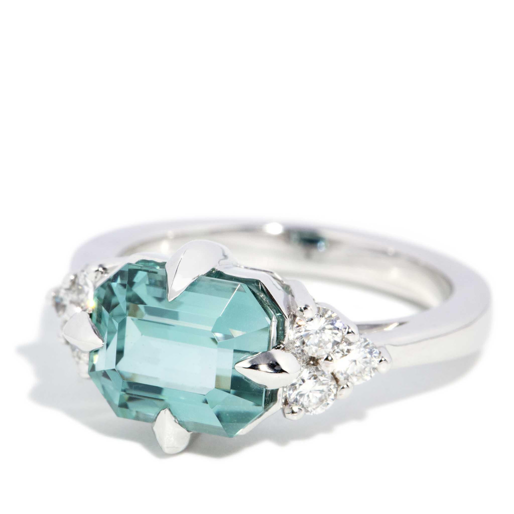 Contemporary 3.36ct Seafoam Tourmaline & Diamond Ring 18ct White Gold In New Condition For Sale In Hamilton, AU