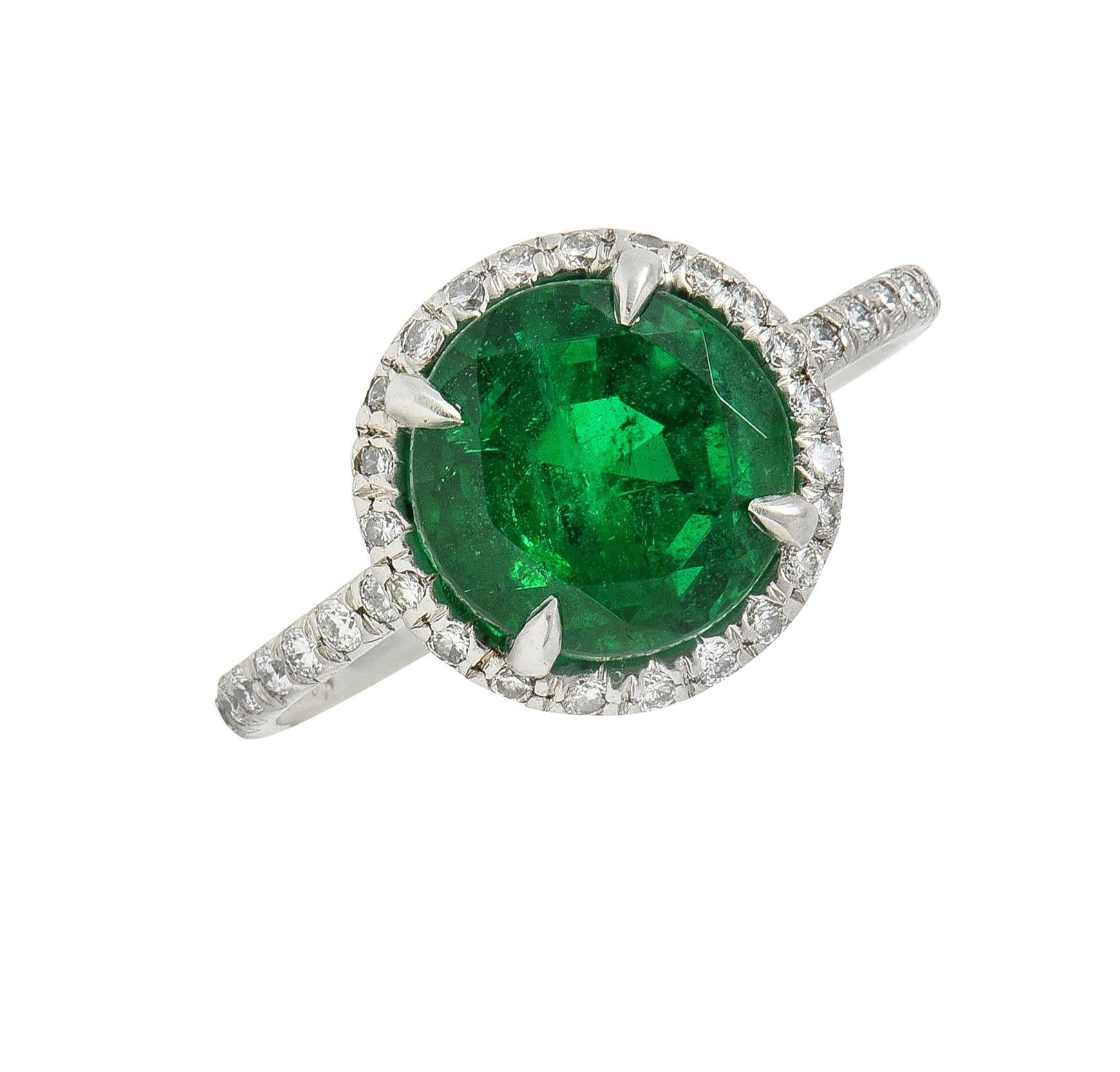 Contemporary 3.37 CTW Emerald Diamond Platinum Halo Anternative Ring GIA For Sale 3