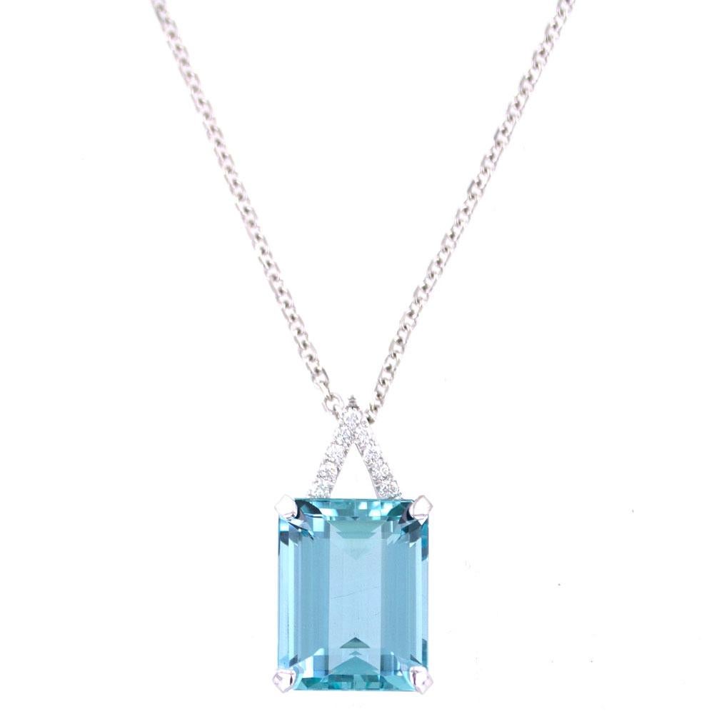 Contemporary 35 Carat Aquamarine Diamond Pendant Necklace