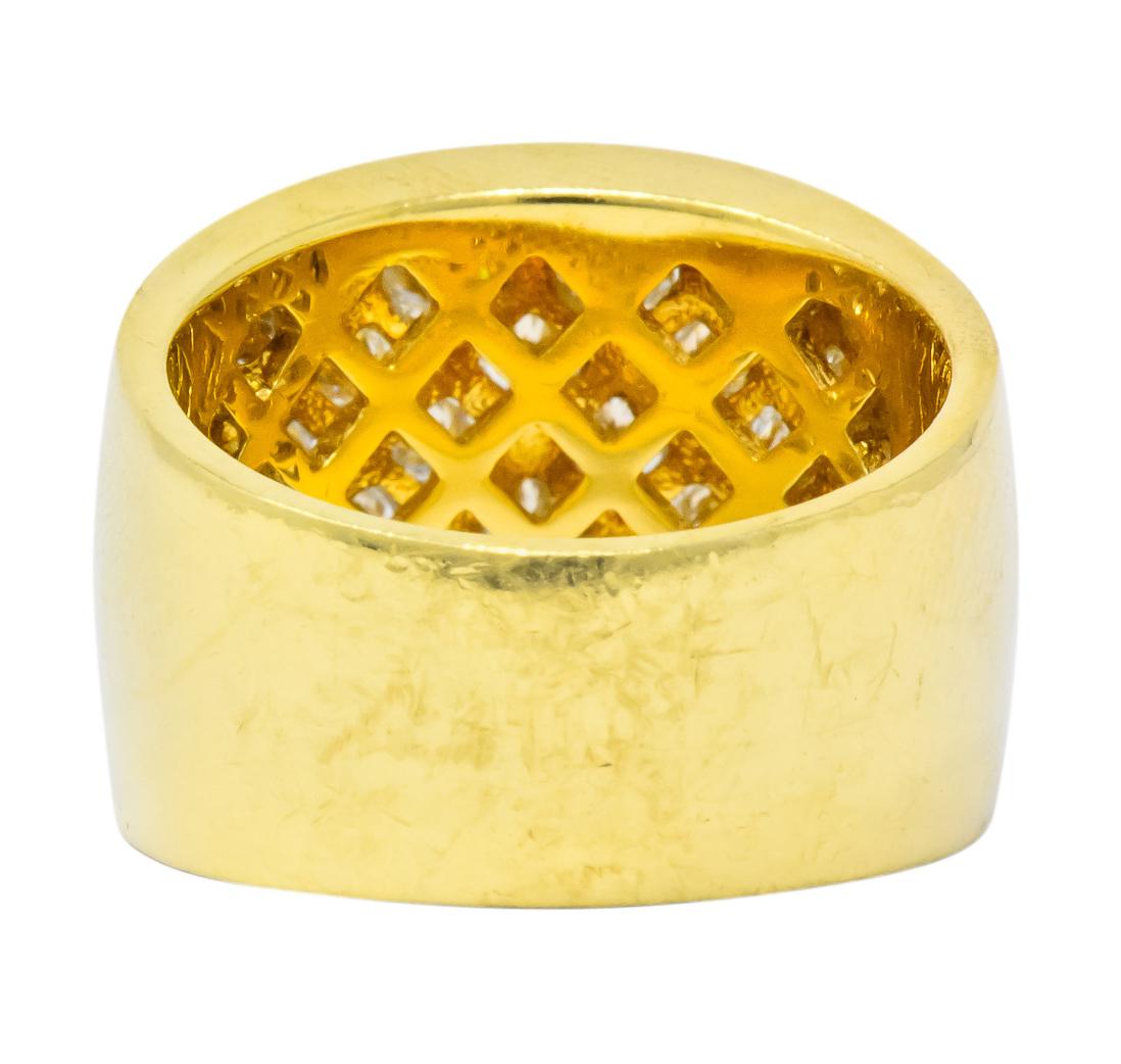 Contemporary 3.50 Carats Diamond 18 Karat Gold Harlequin Band Ring In Excellent Condition In Philadelphia, PA