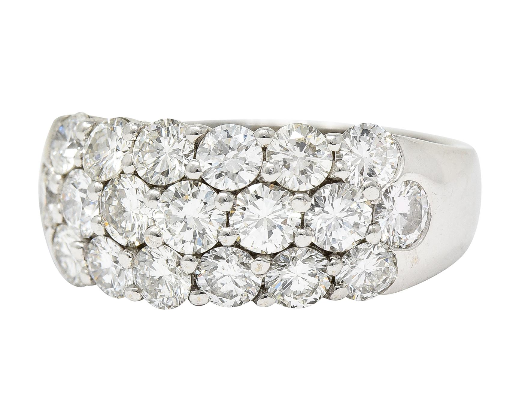 Contemporary 3.50 Carats Pave Diamond 18 Karat White Gold Band Ring 1