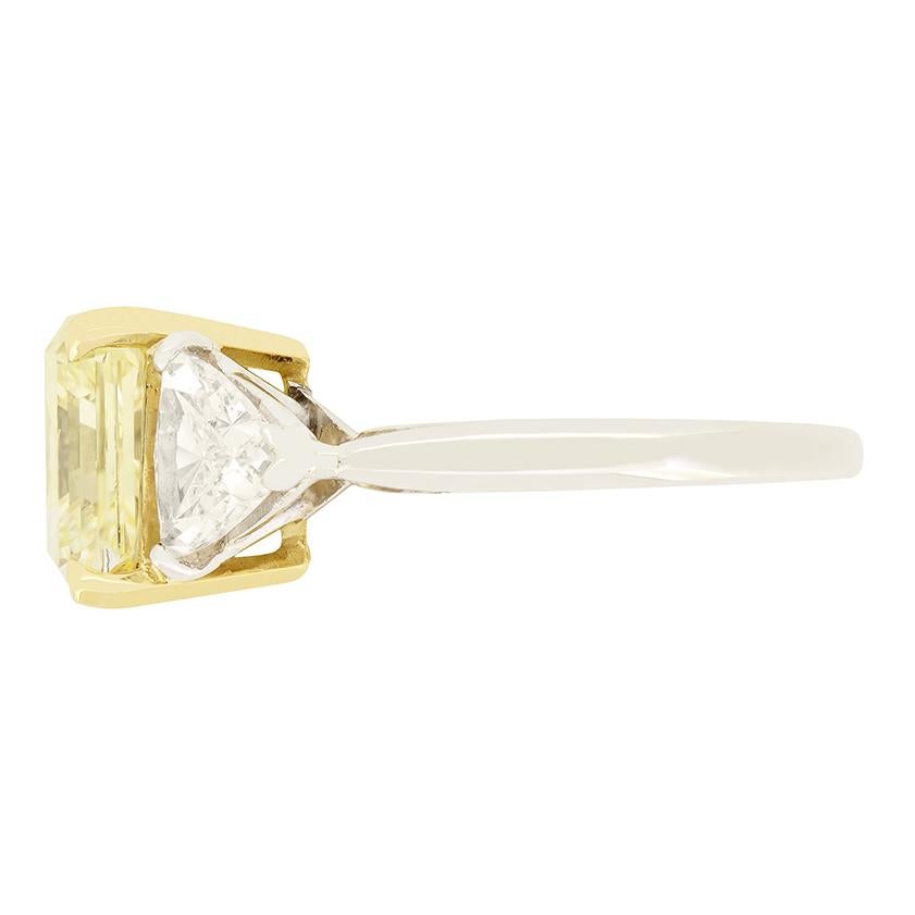 Modern Contemporary 3.50ct Yellow Diamond Trilogy Ring For Sale