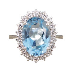 Retro Contemporary 3.60 Carat Blue Topaz and Diamond Cluster Ring in 18 Carat Gold