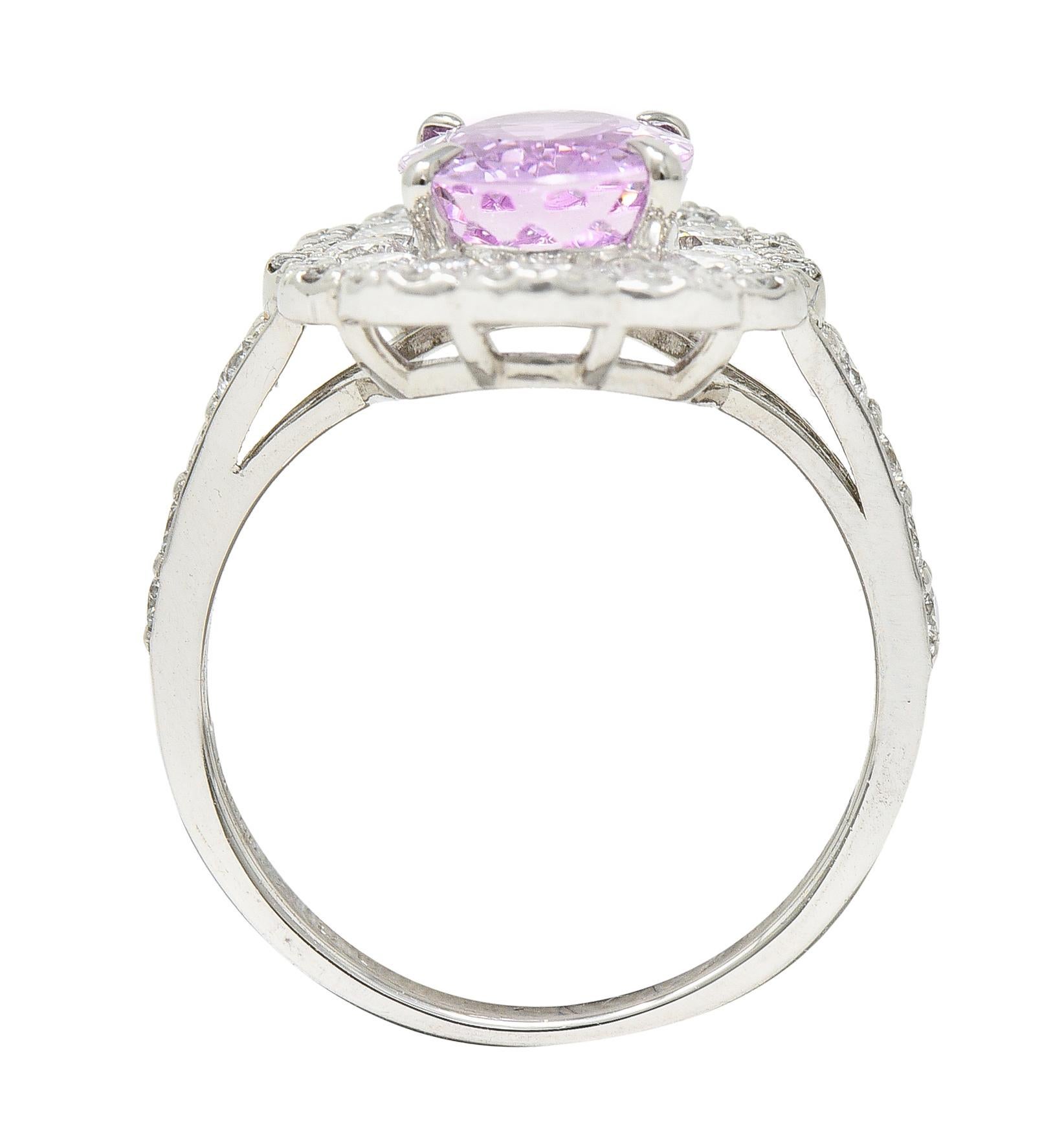 Zeitgenössischer 3,88 Karat rosa Topas Diamant Platin Blumen-Cluster-Ring im Angebot 5