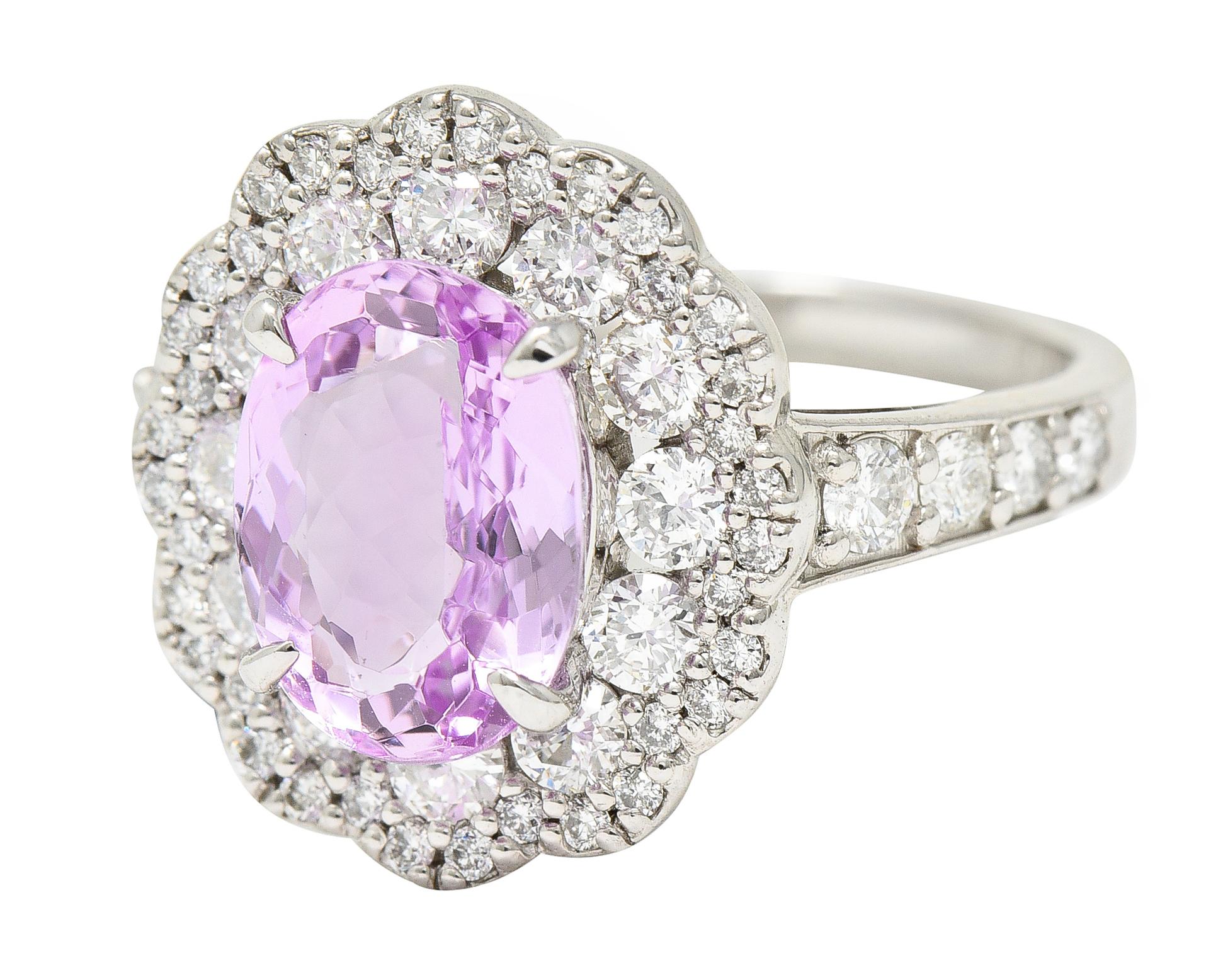 Zeitgenössischer 3,88 Karat rosa Topas Diamant Platin Blumen-Cluster-Ring im Angebot 1