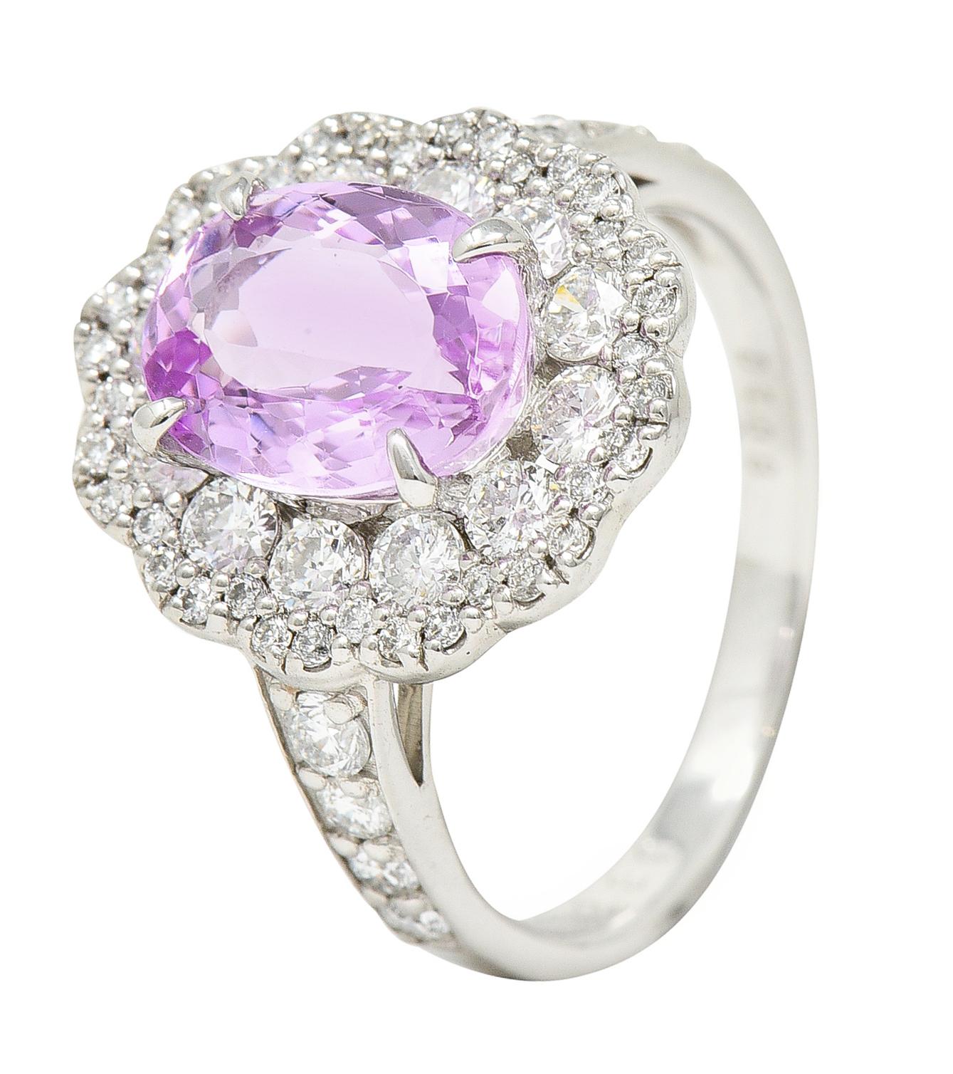 Zeitgenössischer 3,88 Karat rosa Topas Diamant Platin Blumen-Cluster-Ring im Angebot 3
