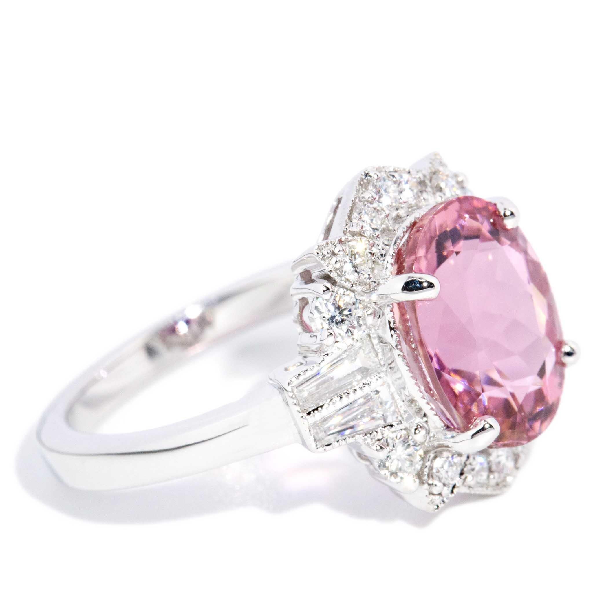 Contemporary 4,00 Karat Pink Turmalin & Diamant Ring 18 Karat Weißgold (Zeitgenössisch) im Angebot