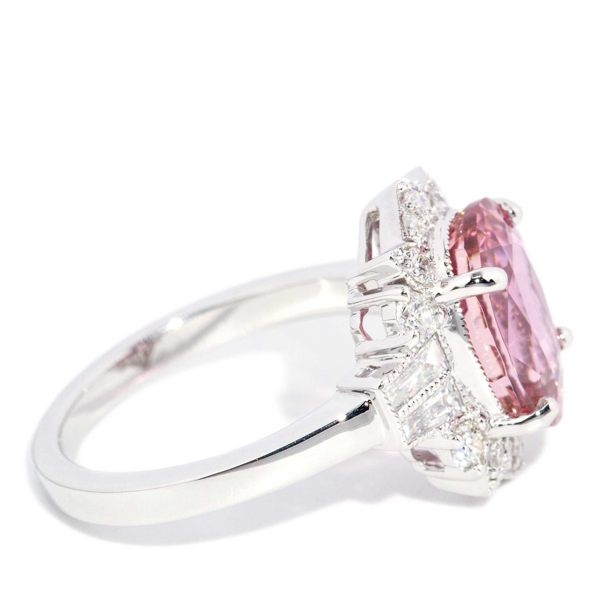 Contemporary 4,00 Karat Pink Turmalin & Diamant Ring 18 Karat Weißgold im Angebot 1