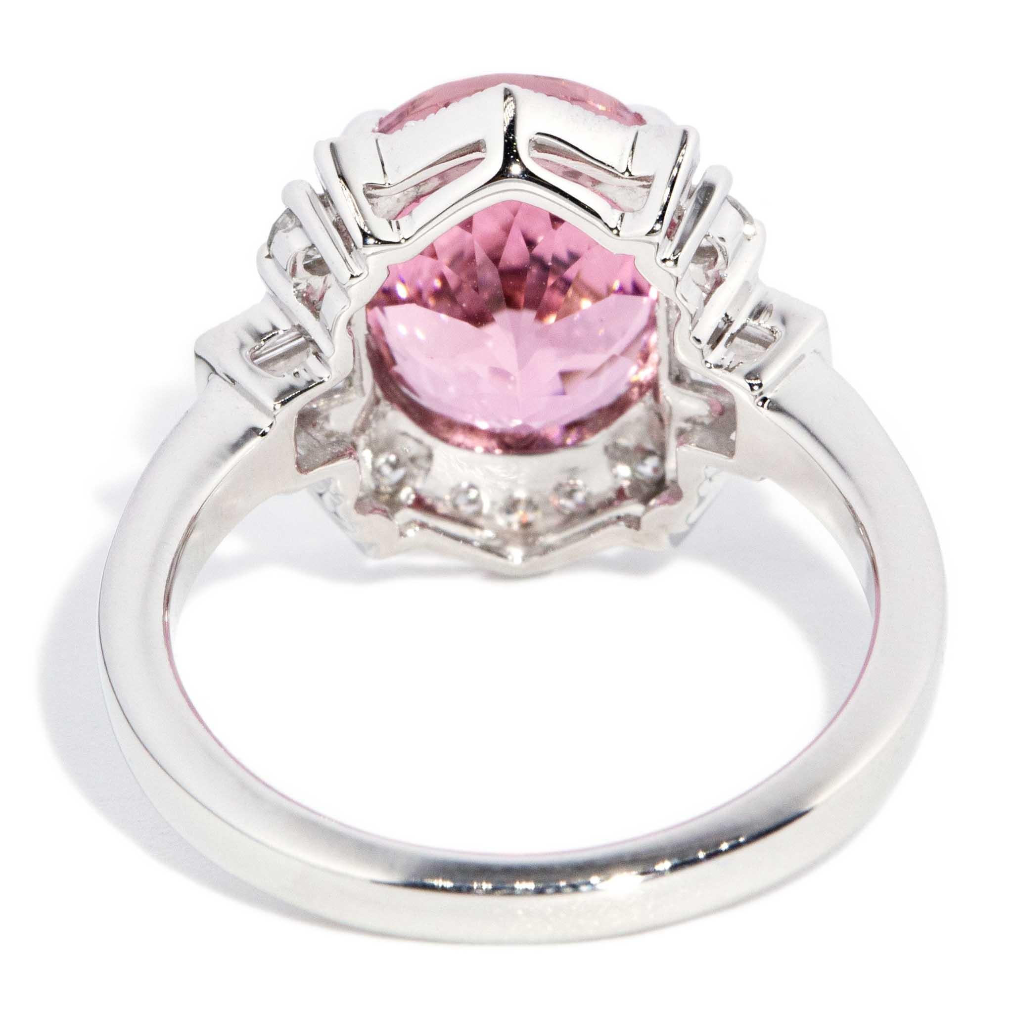 Contemporary 4,00 Karat Pink Turmalin & Diamant Ring 18 Karat Weißgold im Angebot 3