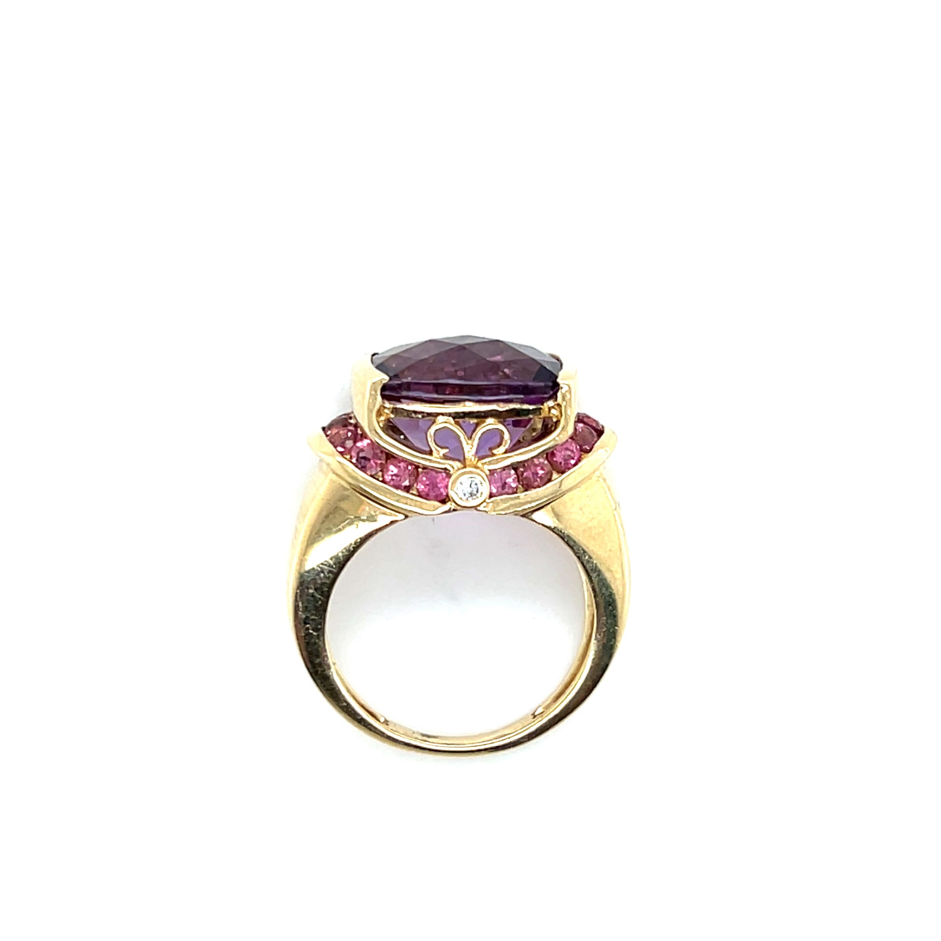 Contemporary 5 Carat Amethyst Tourmaline Diamond & 10K Yellow Gold Cocktail Ring en vente 6
