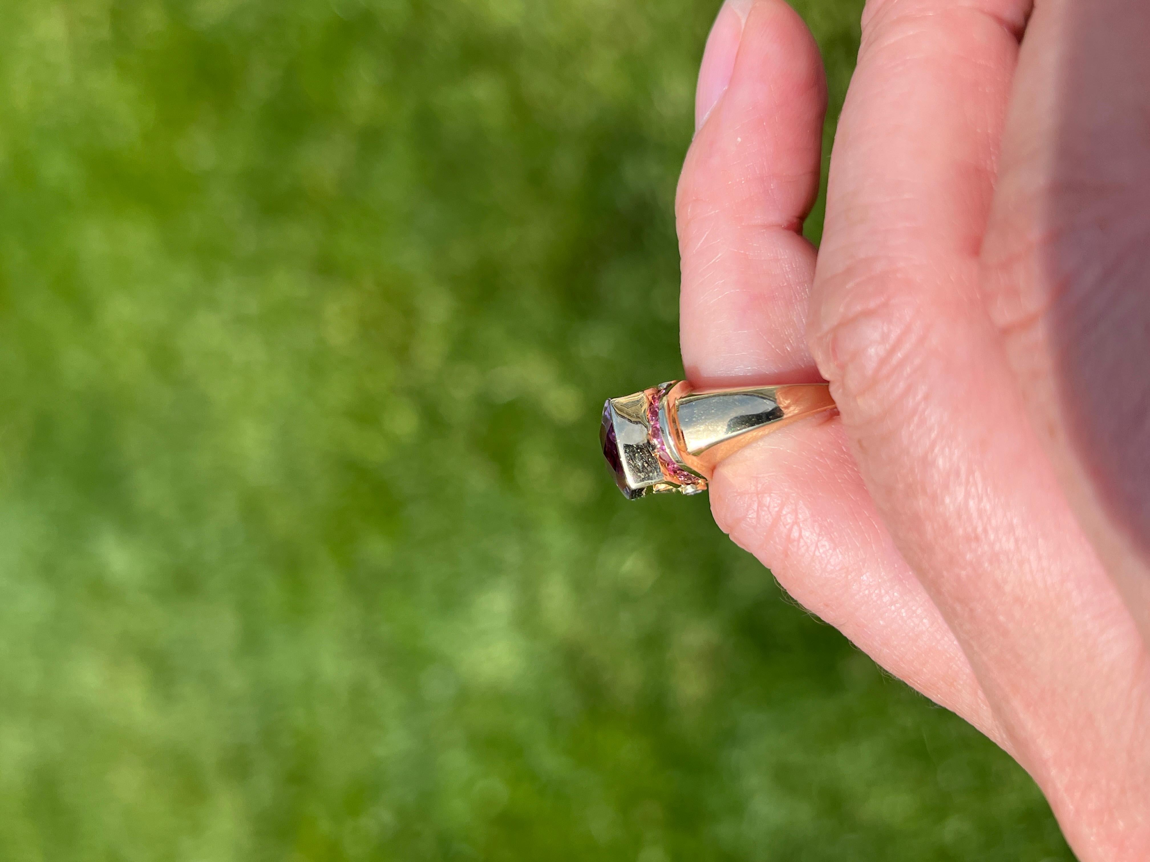 Contemporary 5 Carat Amethyst Tourmaline Diamond & 10K Yellow Gold Cocktail Ring en vente 7