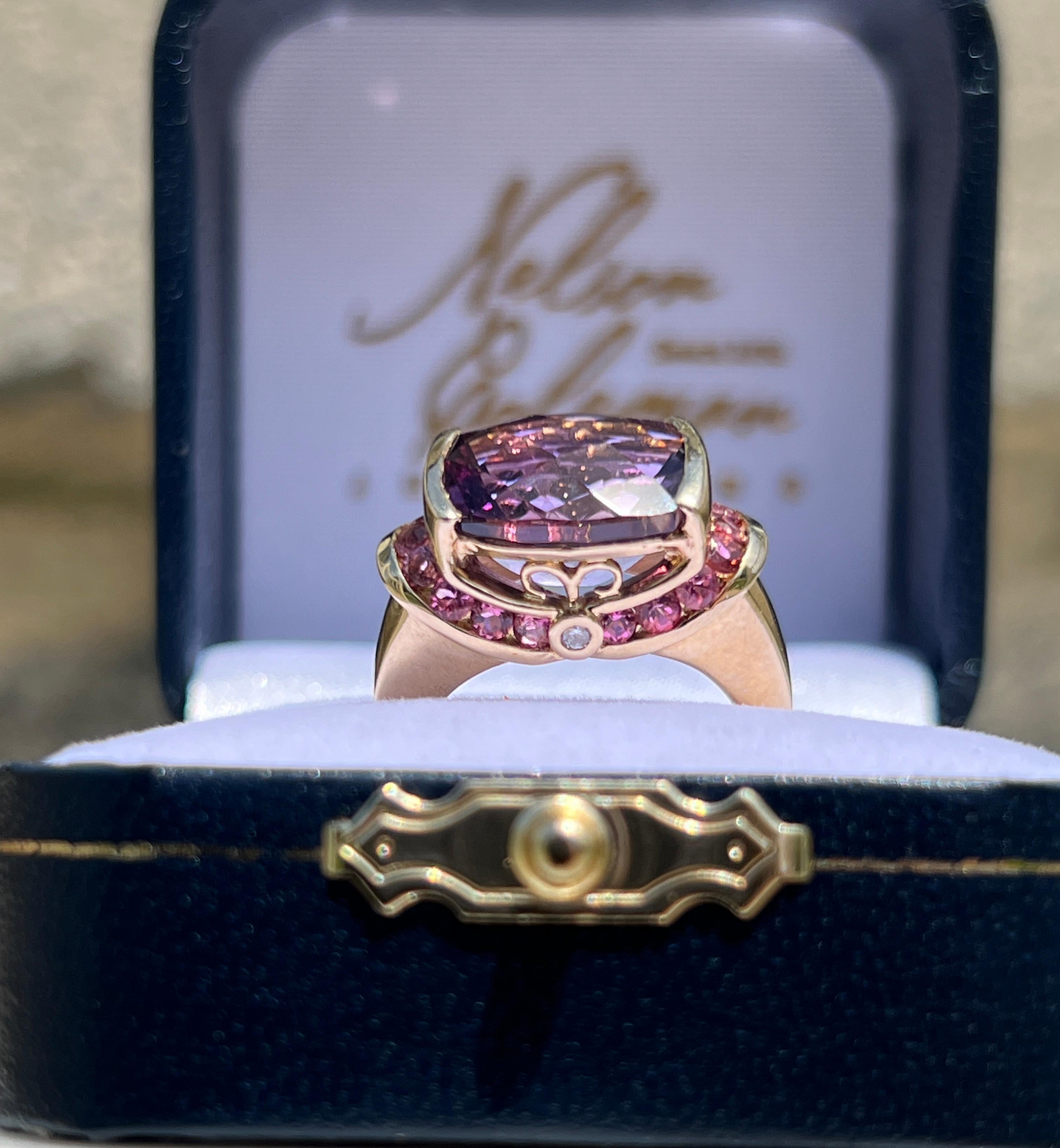 Contemporary 5 Carat Amethyst Tourmaline Diamond & 10K Yellow Gold Cocktail Ring en vente 9