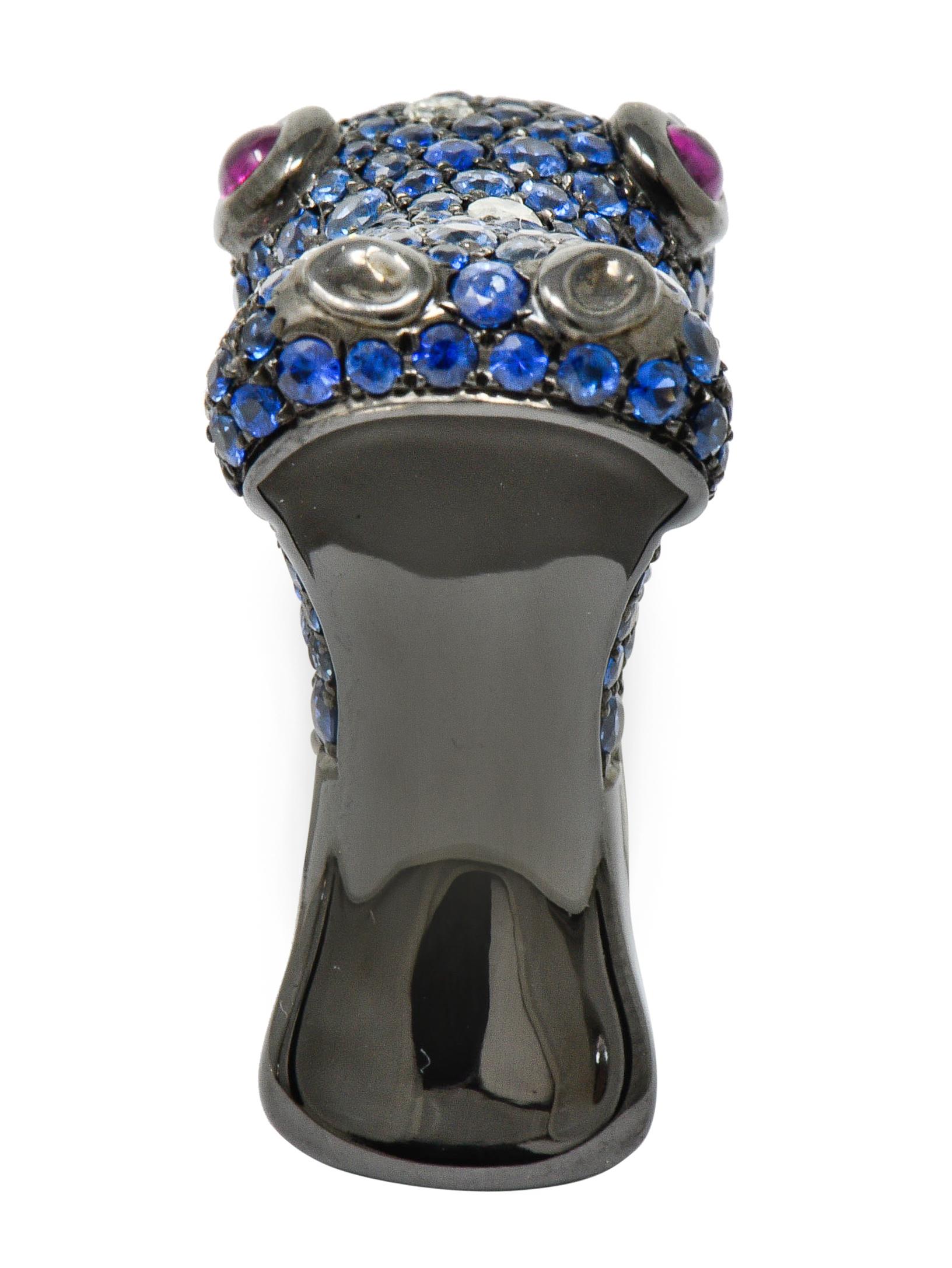 Contemporary 5.28 Carat Sapphire Diamond Ruby 18 Karat Gold Hippo Ring 8