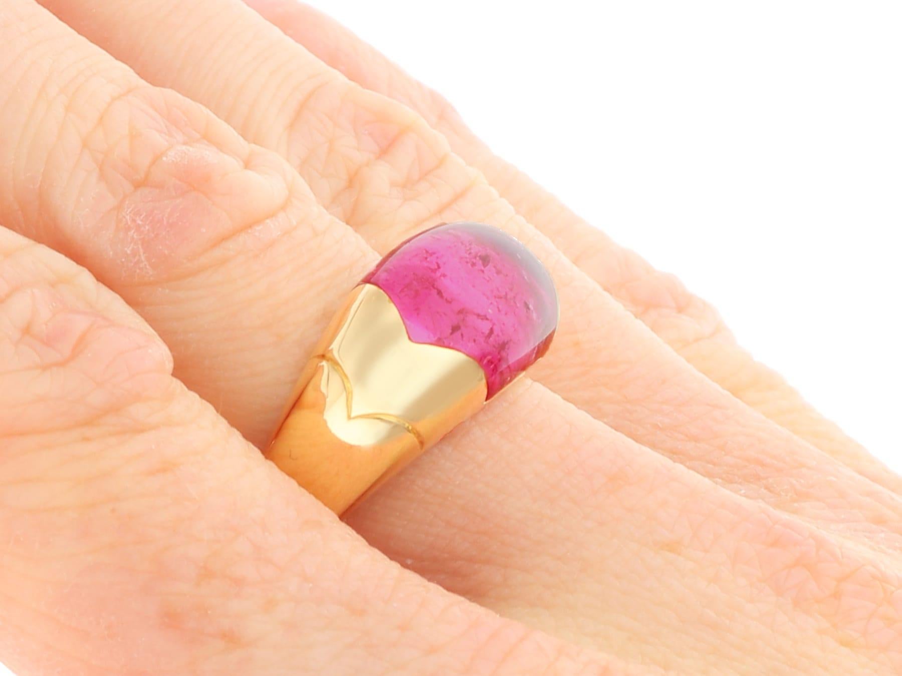 Bague Contemporary 5.90 Carat Pink Tourmaline 18k Yellow Gold by Bulgari (1995) en vente 5