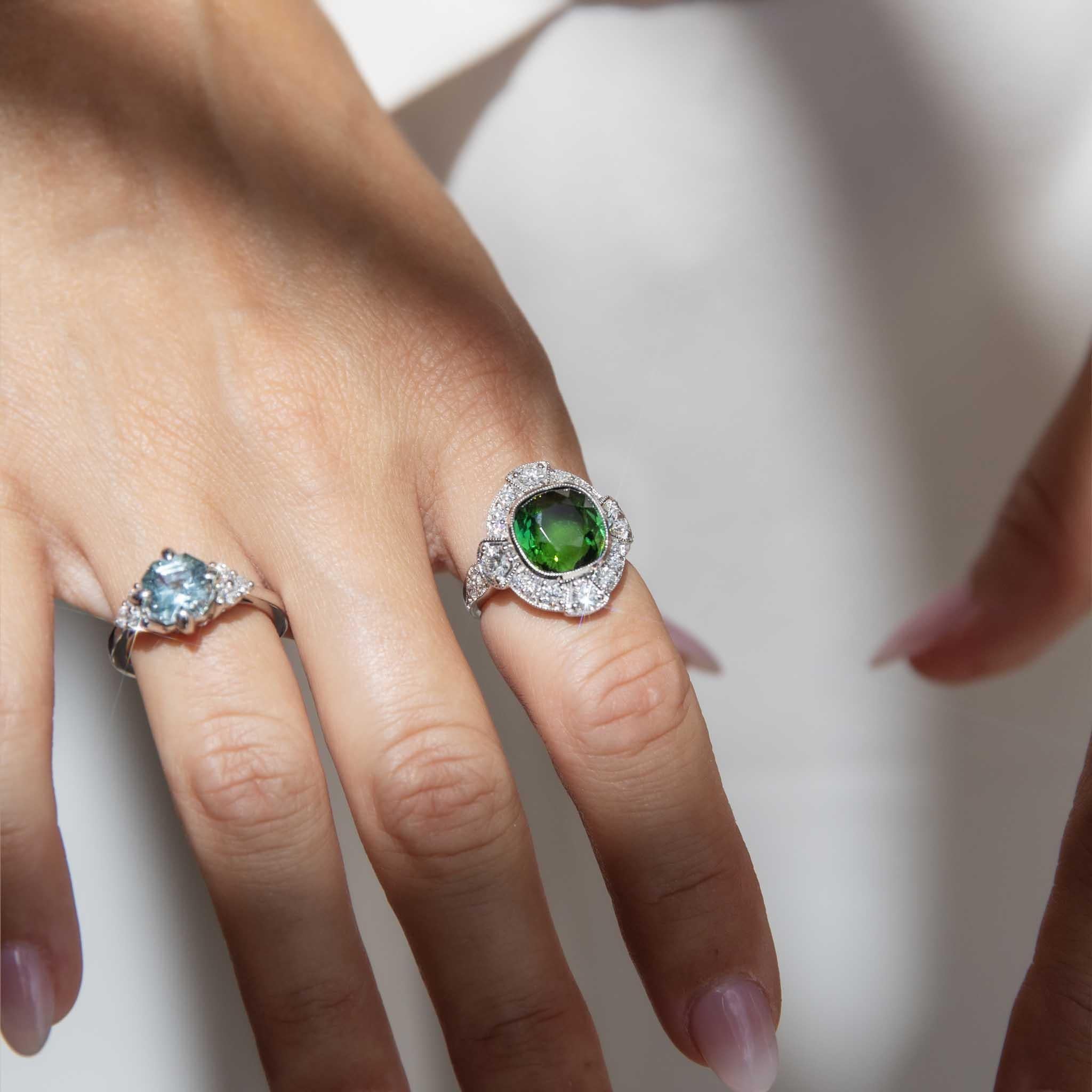 Contemporary 6.07ct Green Tourmaline & Diamond Ring 18 Carat White Gold For Sale 1
