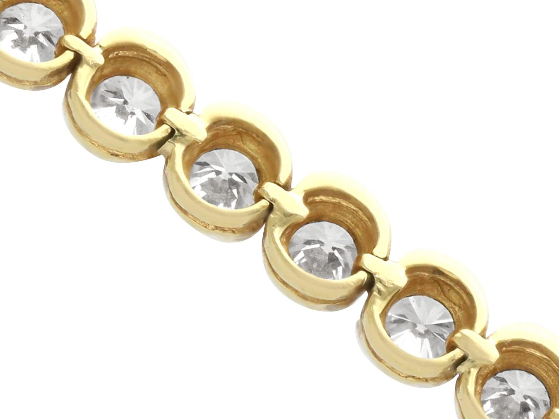 Round Cut Contemporary 6.36 Carat Diamond and Yellow Gold Tennis Bracelet For Sale