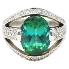Contemporary 6.62 Carats Green Tourmaline Diamond Platinum Gemstone Band Ring