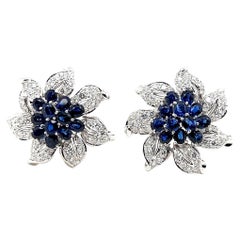 Boucles d'oreilles contemporaines en or blanc avec saphir de 6,67 TCW et diamant de 4,50 TCW