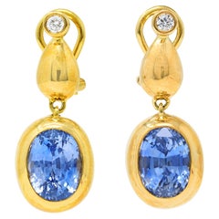 Contemporary 6.86 Carats Sapphire Diamond 18 Karat Yellow Gold Drop Earrings