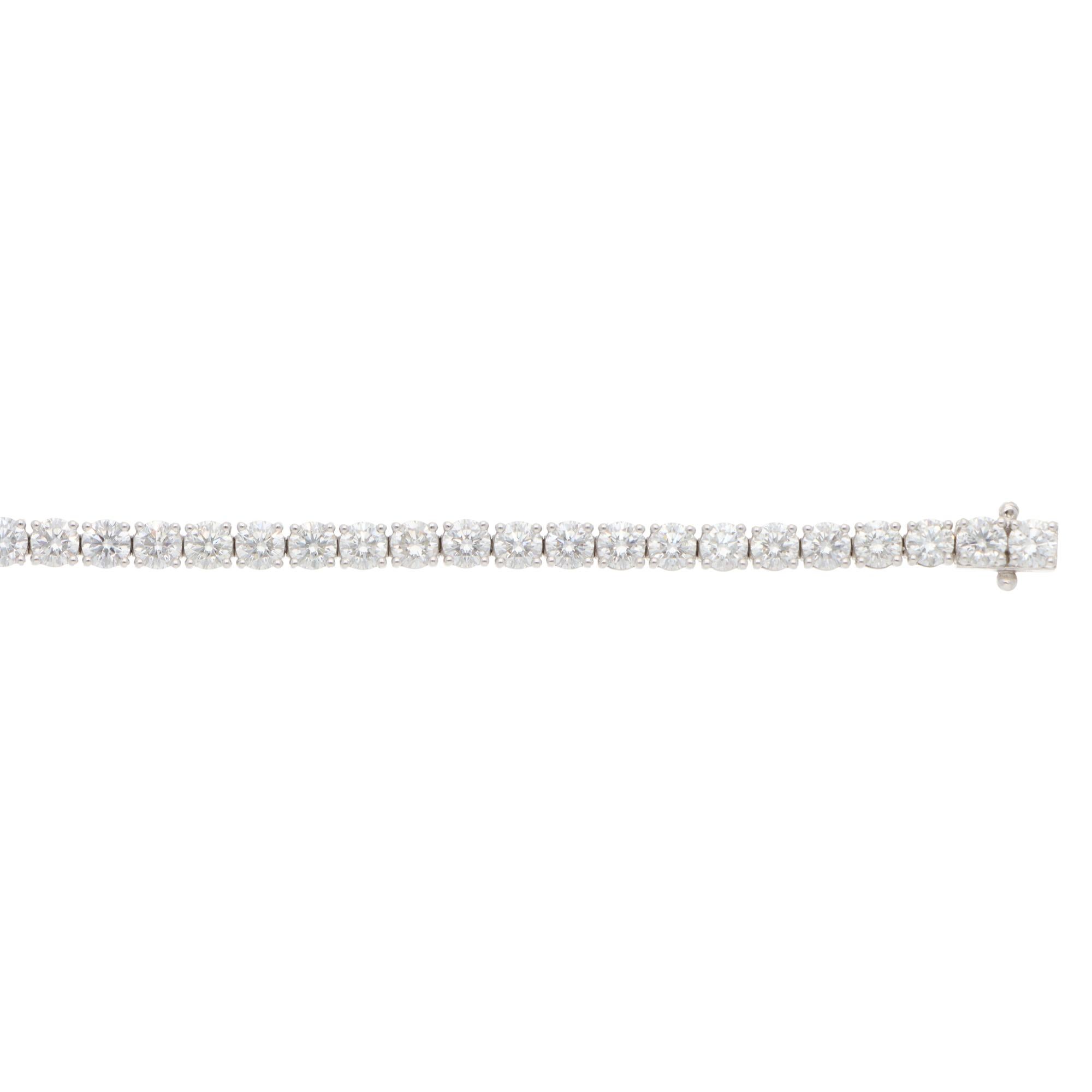 Modern Contemporary 6.96ct Diamond Line Tennis Bracelet in White Gold