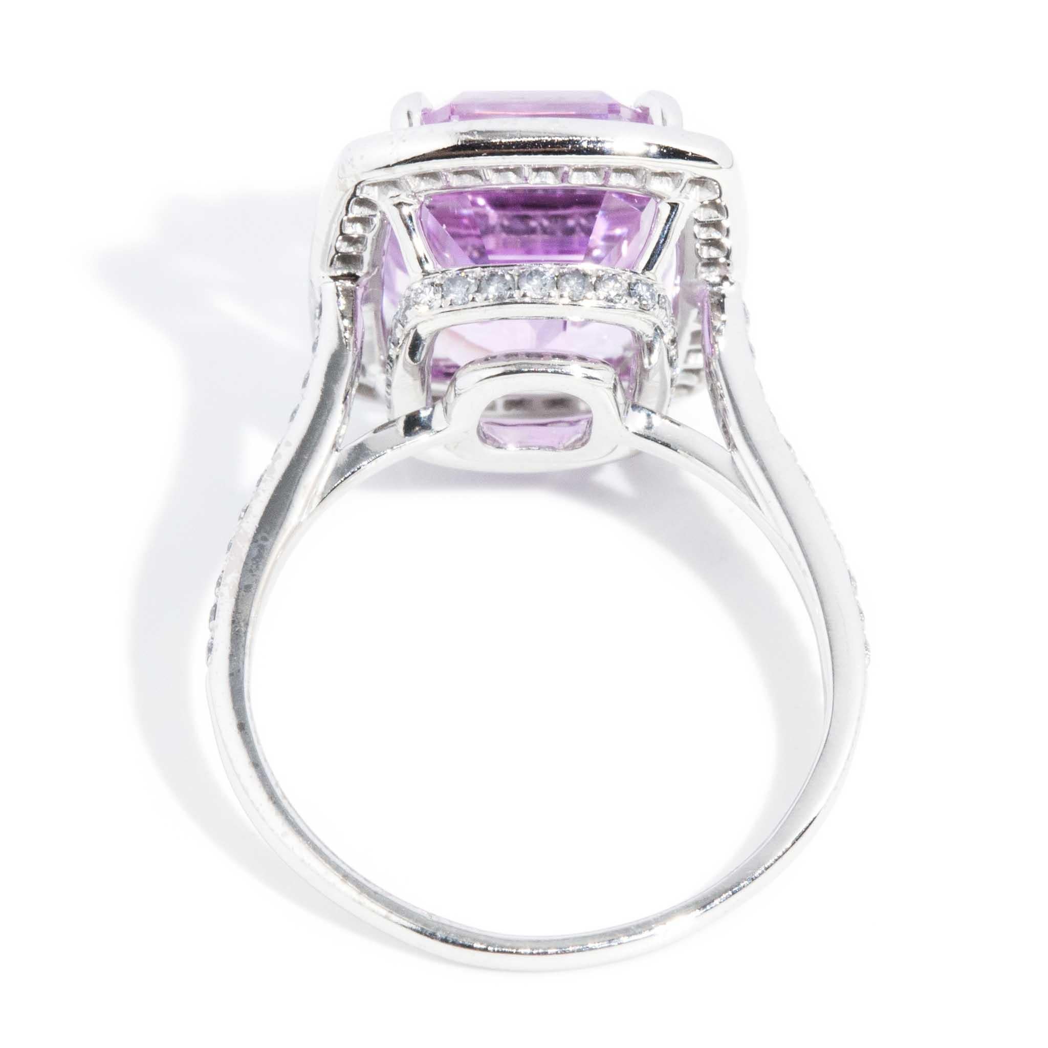 Contemporary 7.18 Carat Kunzite & Diamond Halo Ring 18 Carat White Gold For Sale 4