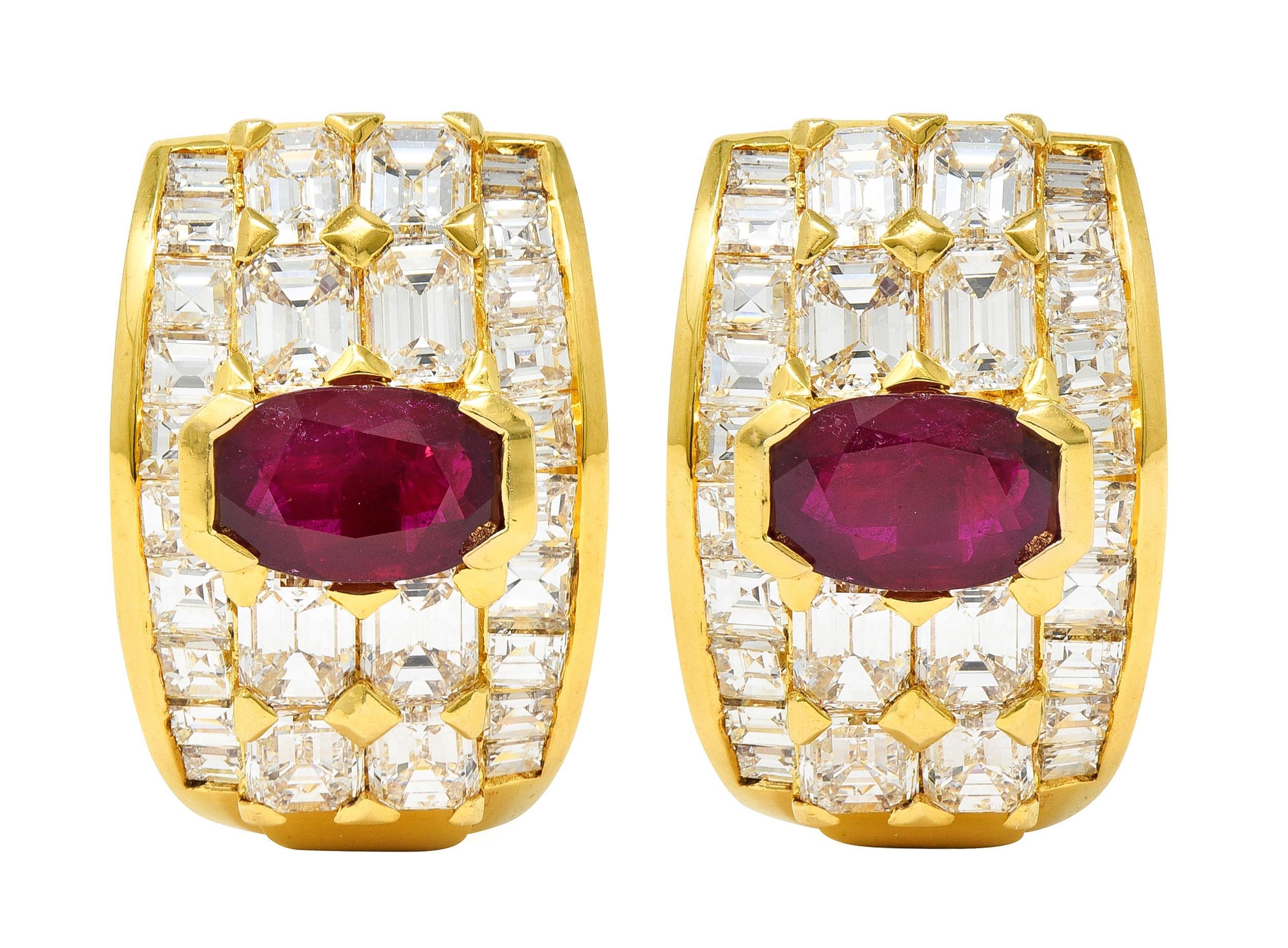 Contemporary 7.25 CTW  Orecchini a cerchio a J con diamante e rubino in oro giallo 18 carati