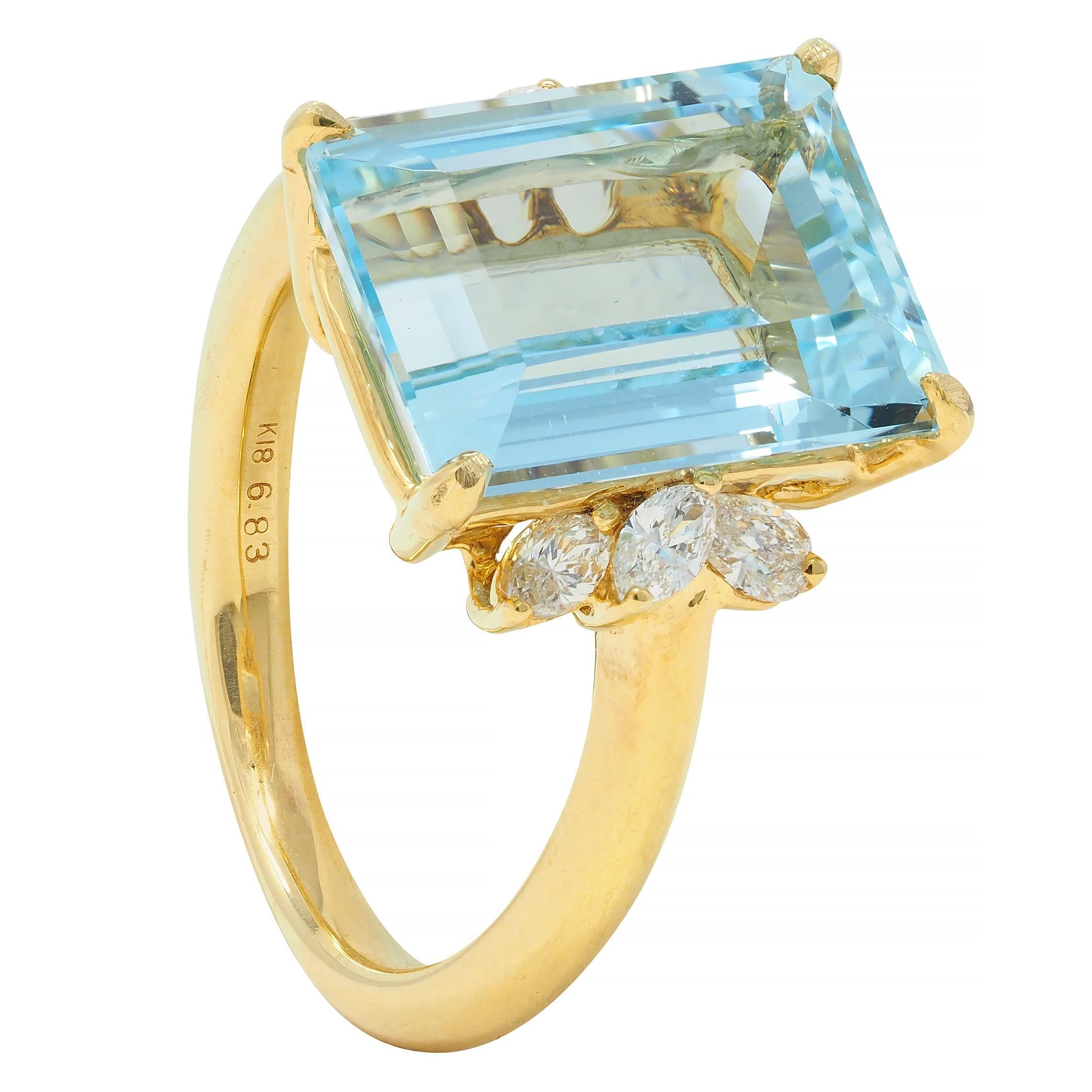 Contemporary 7.27 CTW Aquamarine Diamond 18 Karat Yellow Gold Cocktail Ring For Sale 7