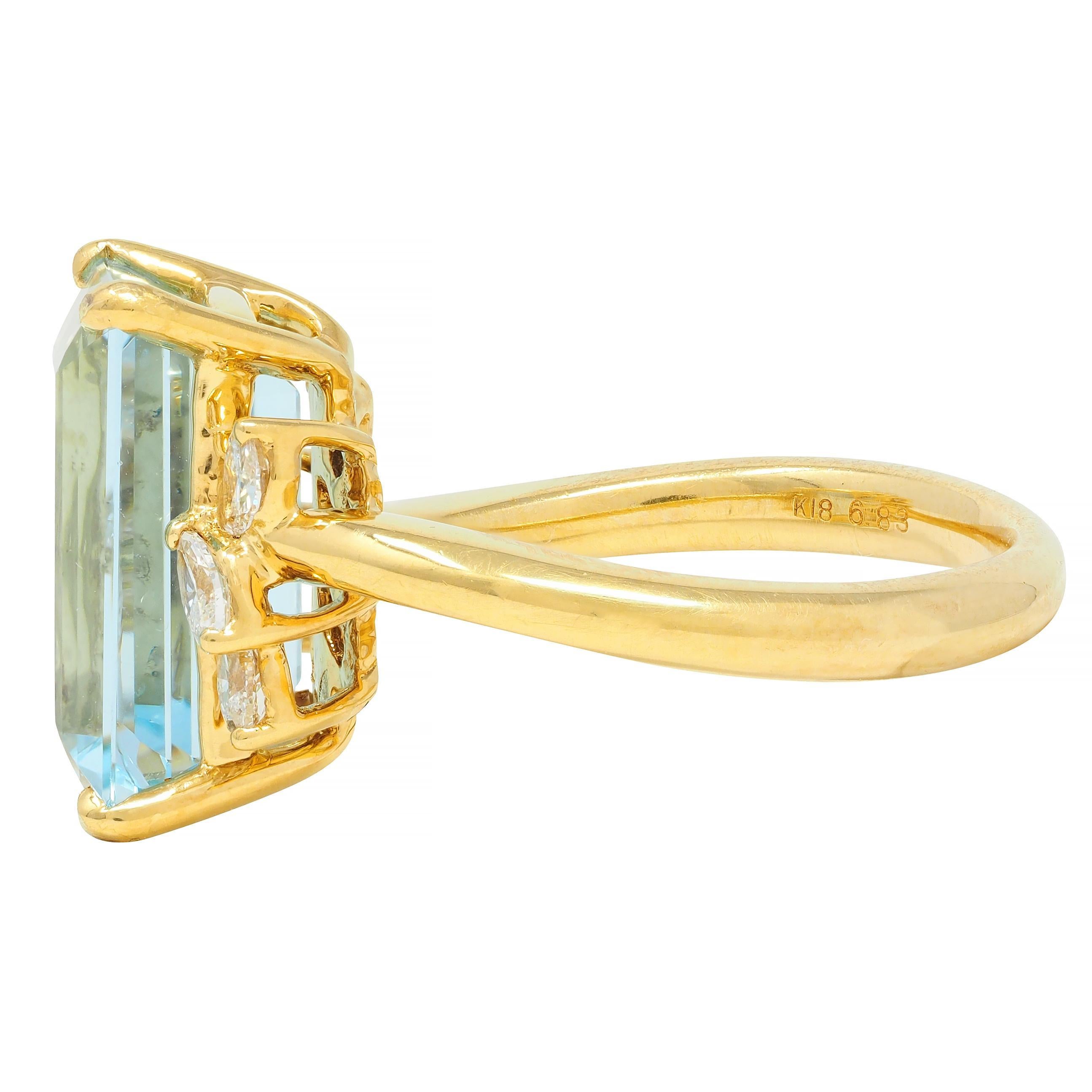 Women's or Men's Contemporary 7.27 CTW Aquamarine Diamond 18 Karat Yellow Gold Cocktail Ring For Sale