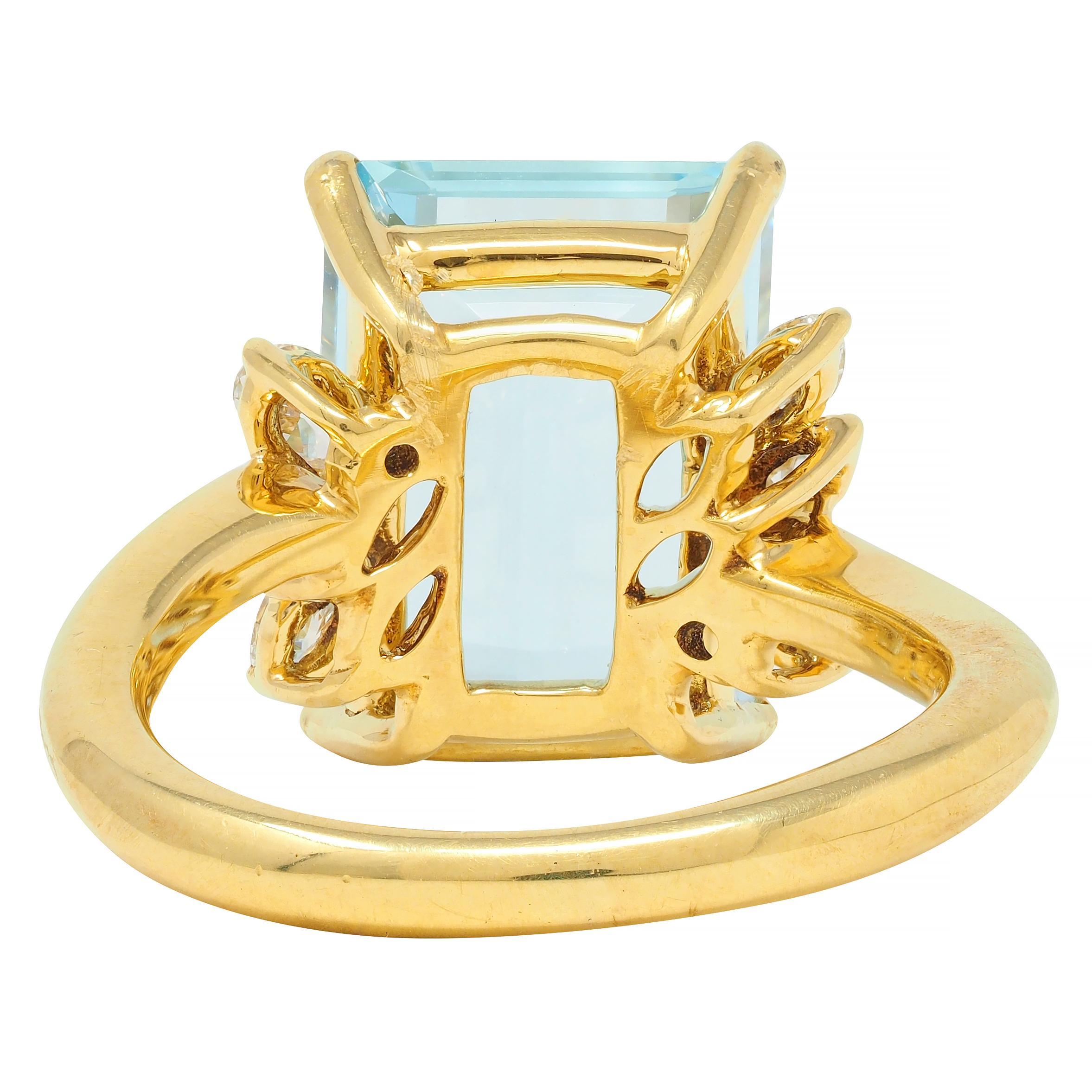 Contemporary 7.27 CTW Aquamarine Diamond 18 Karat Yellow Gold Cocktail Ring In Excellent Condition For Sale In Philadelphia, PA