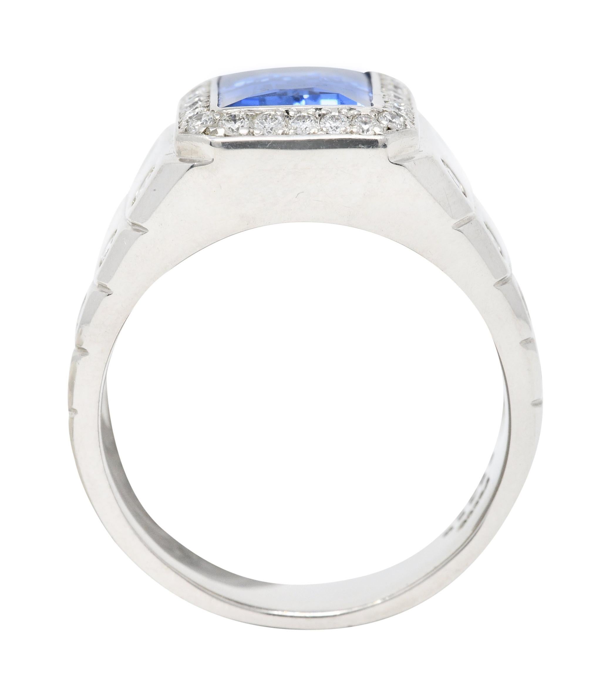 Contemporary 7.32 Carats Sapphire Diamond Platinum Unisex Men's Ring 4