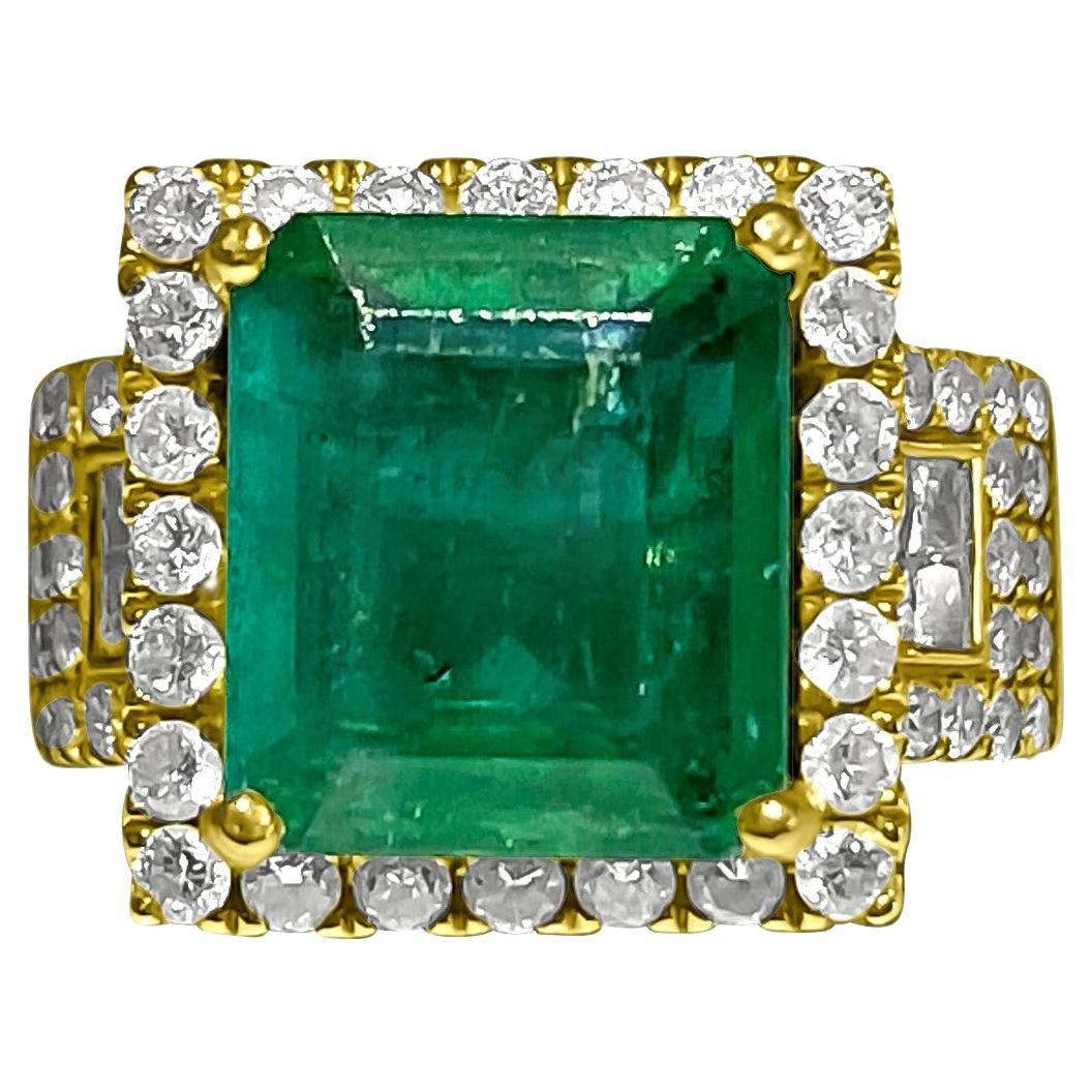 Contemporary 7.50 Carat Diamond Emerald Ring. For Sale