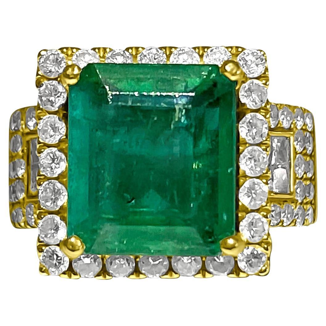 Contemporary 7.50 Carat Diamond Emerald Ring