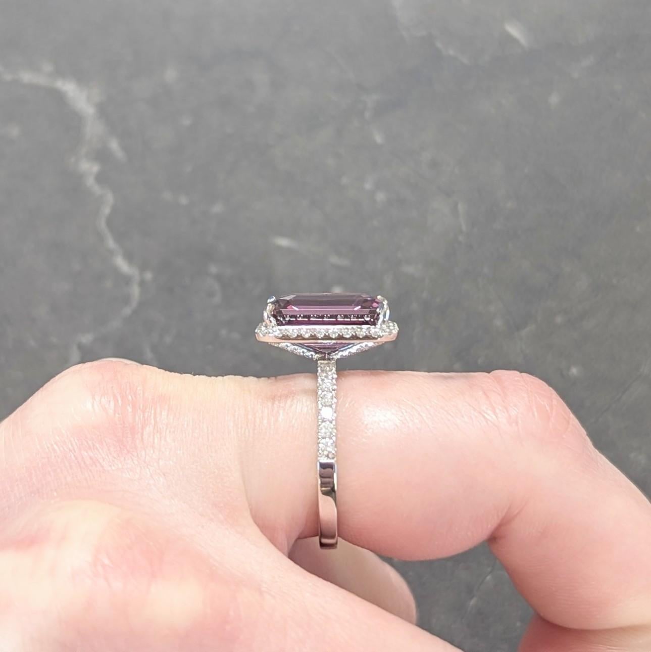 Contemporary 8.25 CTW Purple Spinel Diamond 18 Karat White Gold Halo Ring For Sale 6